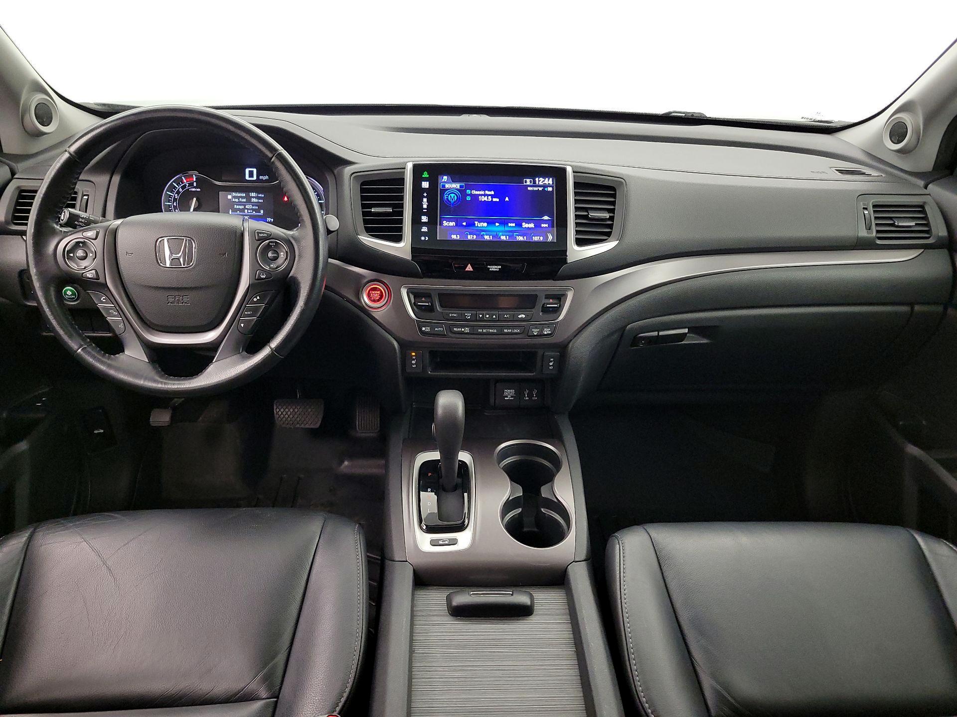 Thumbnail: 2016 Honda Pilot - 9