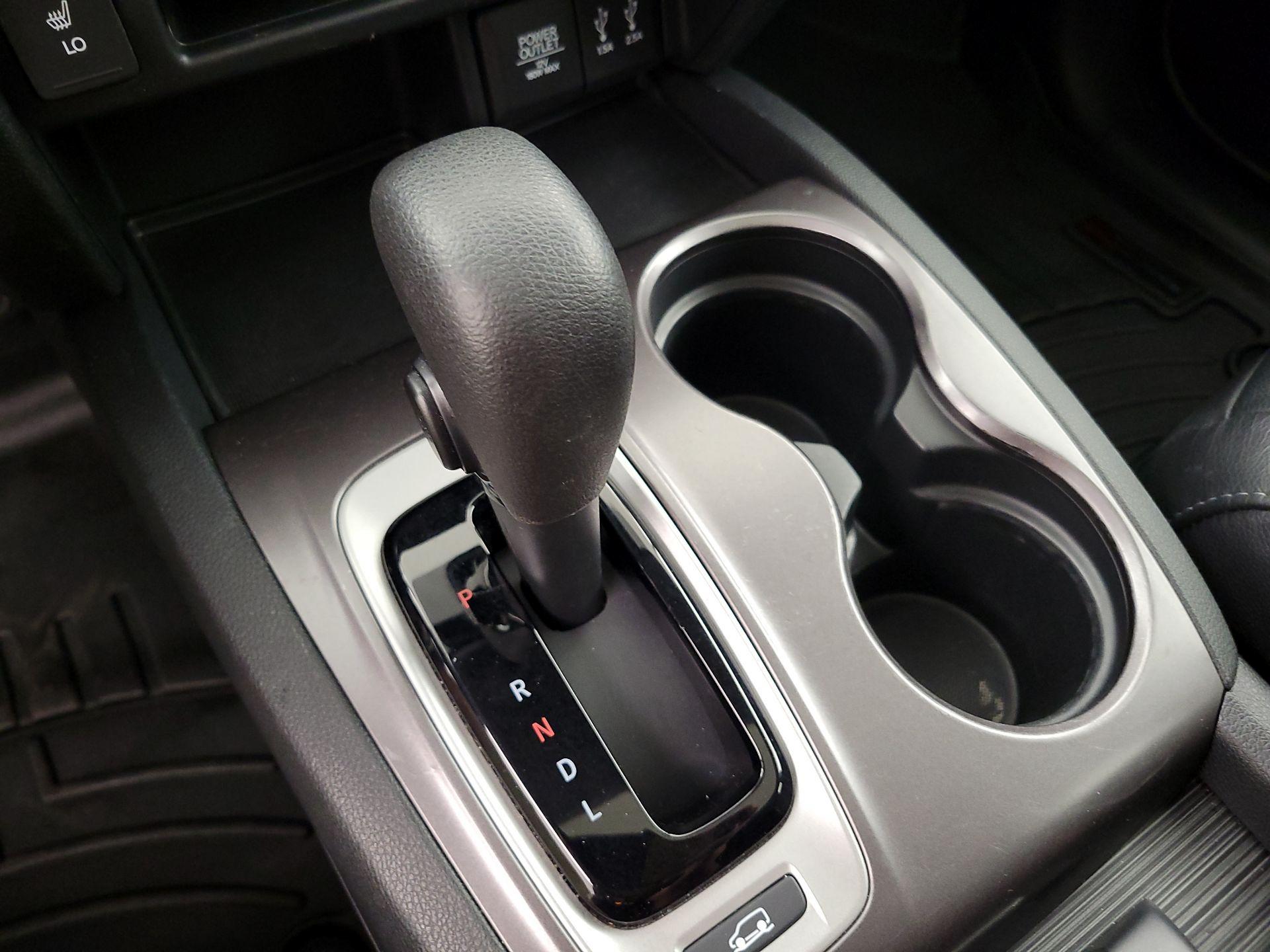 Thumbnail: 2016 Honda Pilot - 17