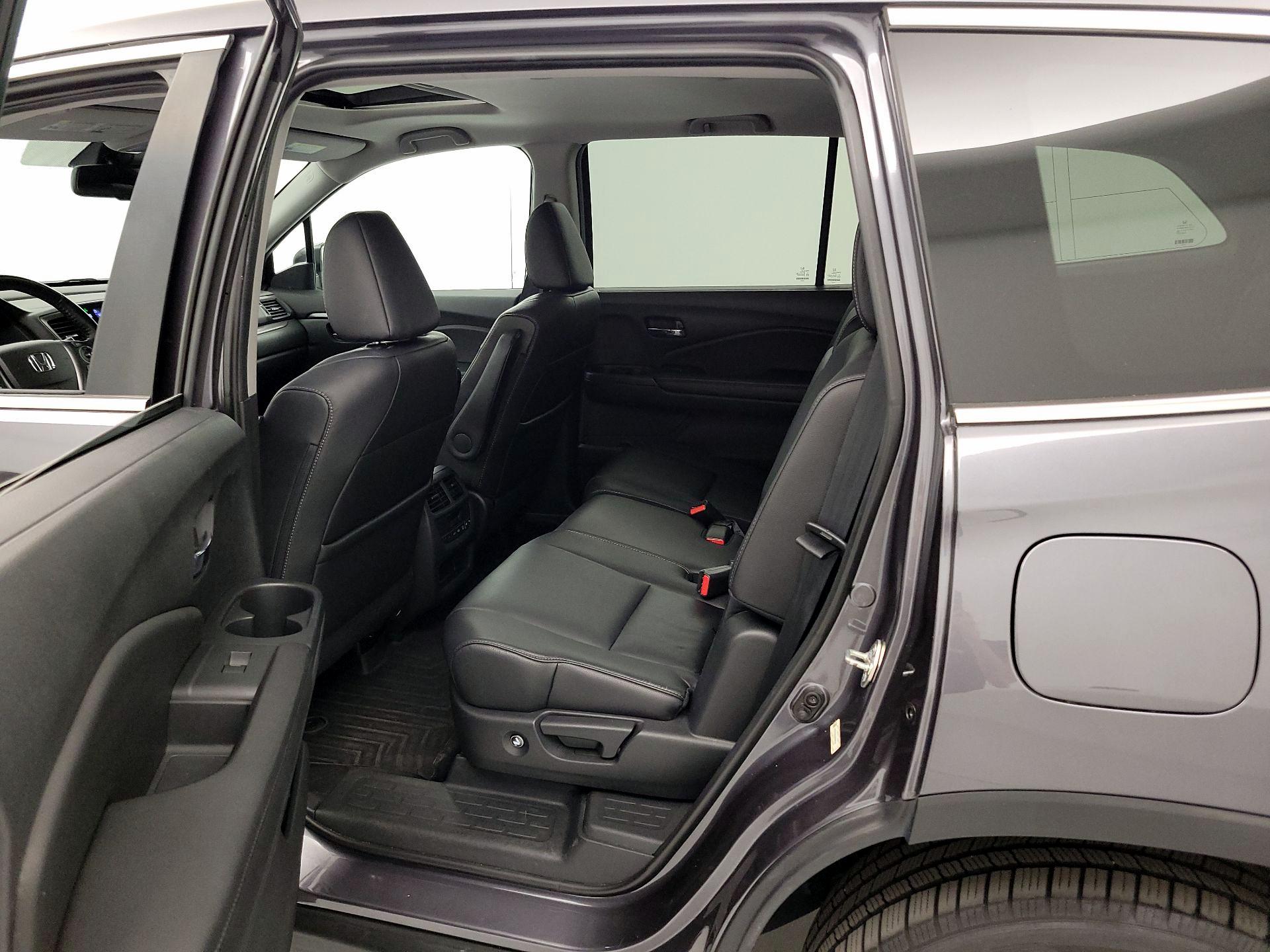 Thumbnail: 2016 Honda Pilot - 20