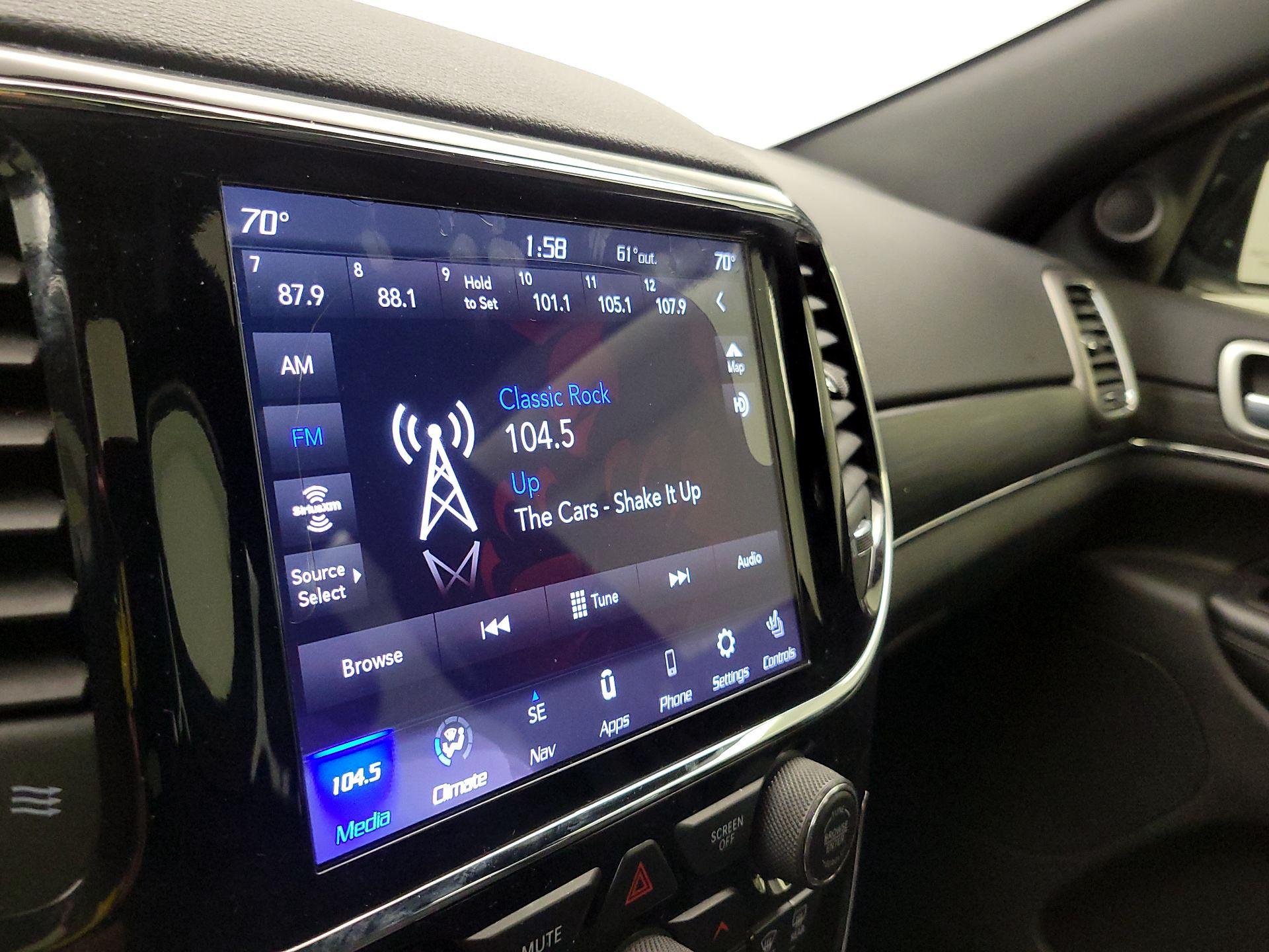 Thumbnail: 2020 Jeep Grand Cherokee - 16