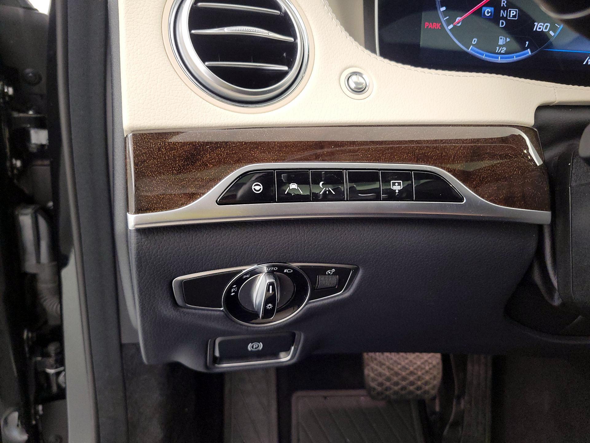 Thumbnail: 2020 Mercedes-Benz S-Class - 13