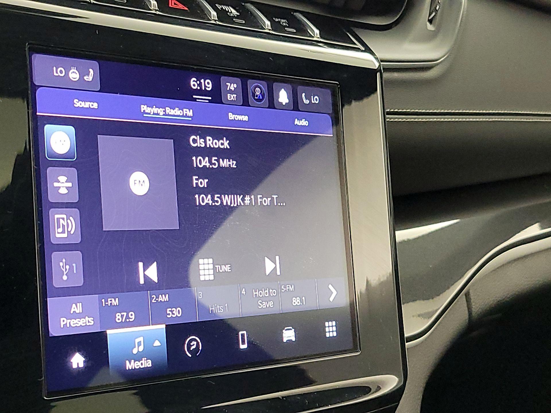 Thumbnail: 2023 Jeep Grand Cherokee - 15