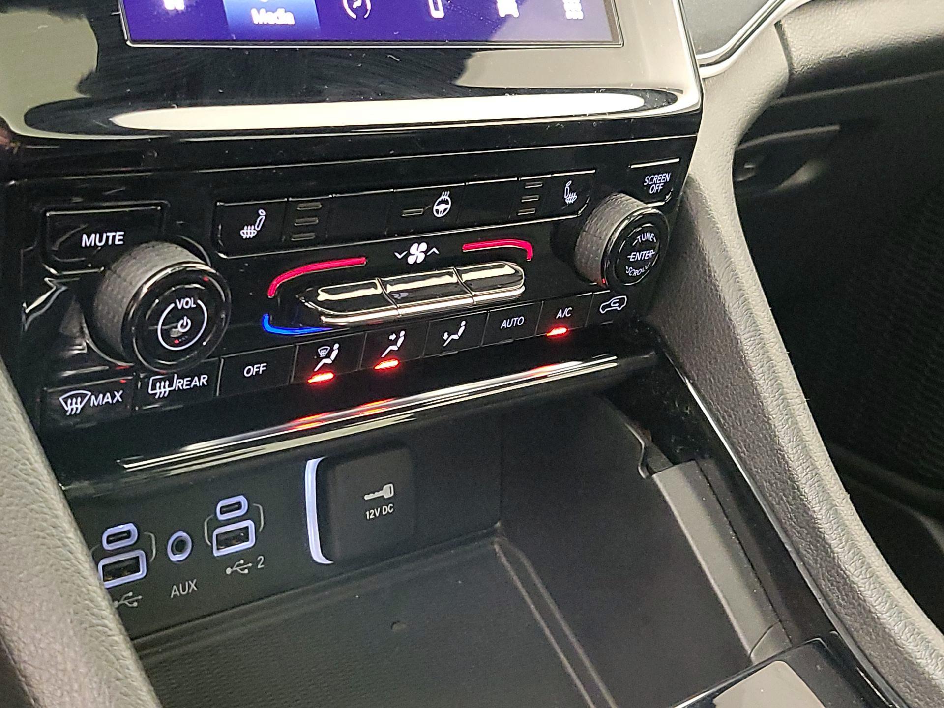 Thumbnail: 2023 Jeep Grand Cherokee - 16