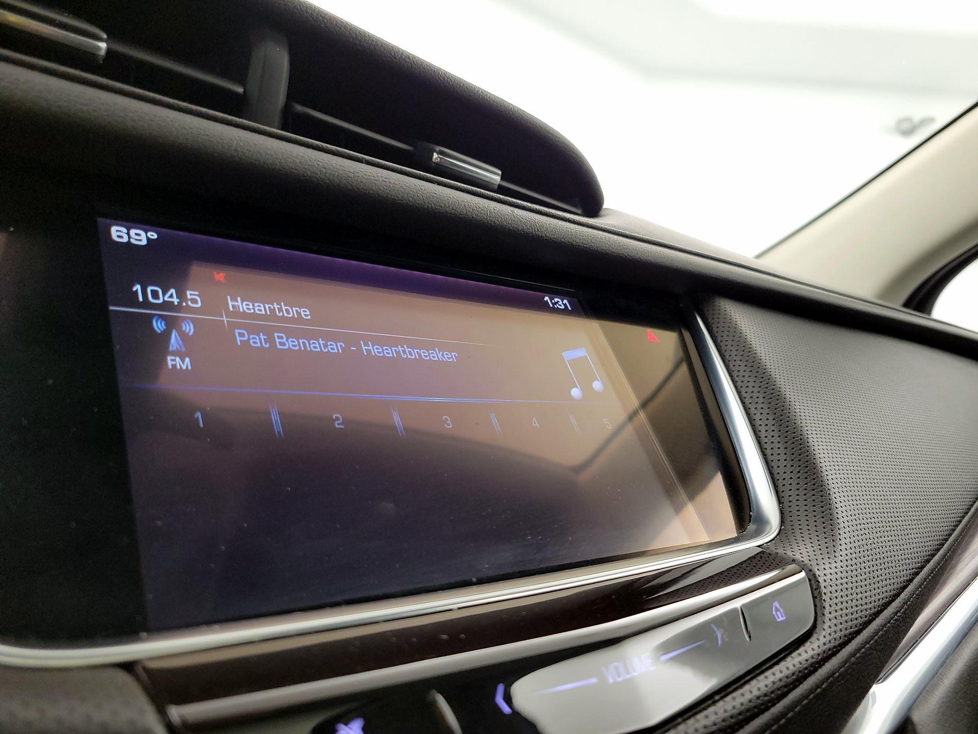 Thumbnail: 2017 Cadillac XT5 - 15