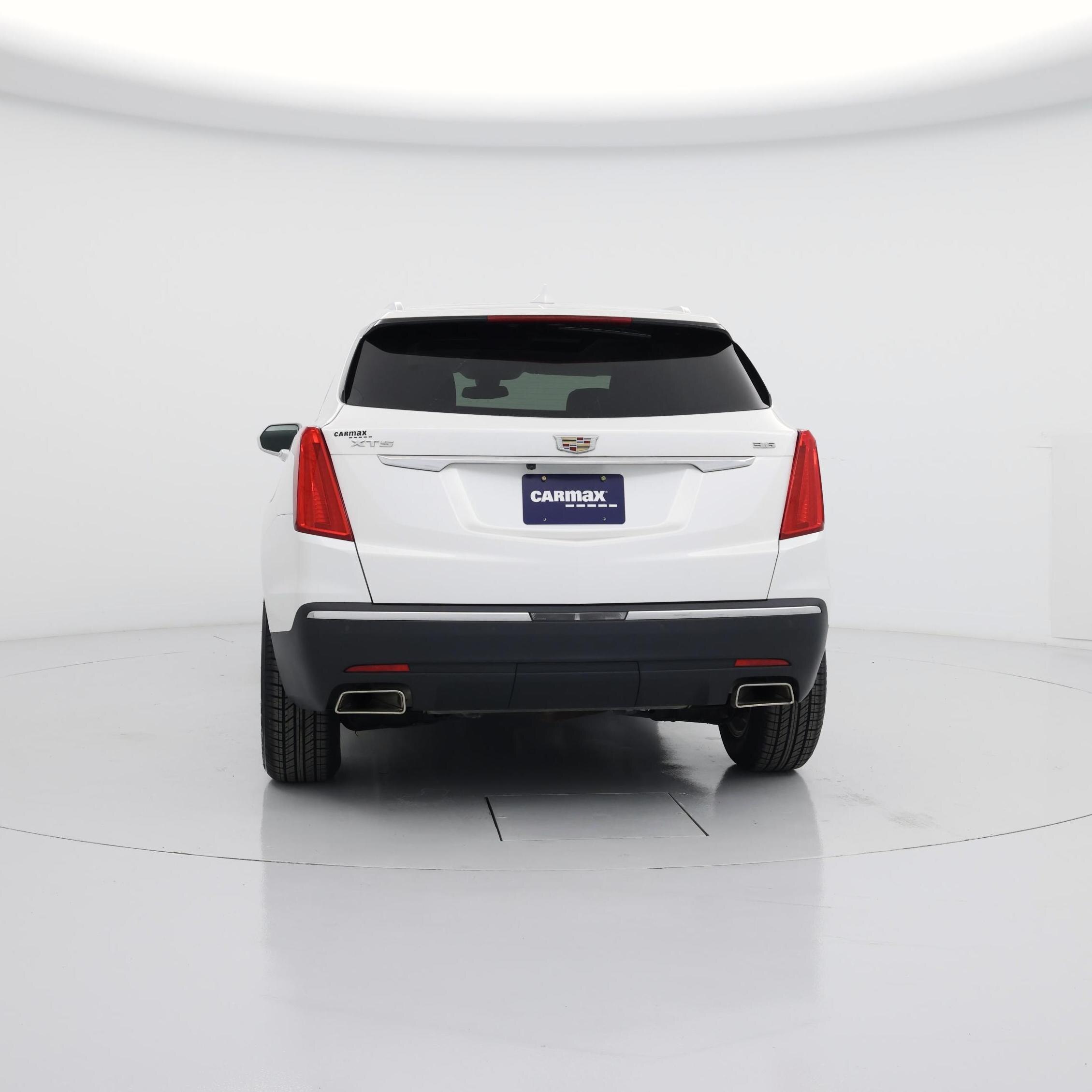 Thumbnail: 2017 Cadillac XT5 - 6