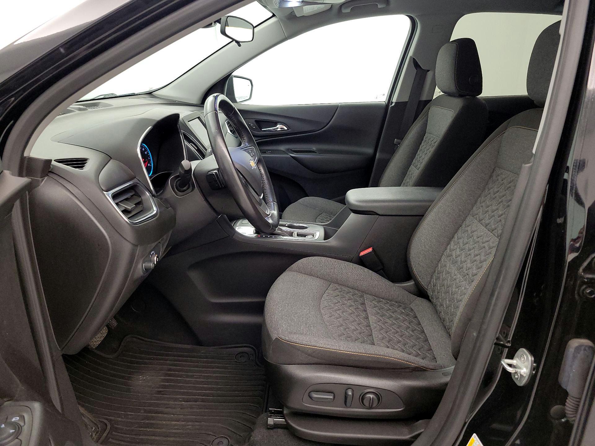 Thumbnail: 2022 Chevrolet Equinox - 11