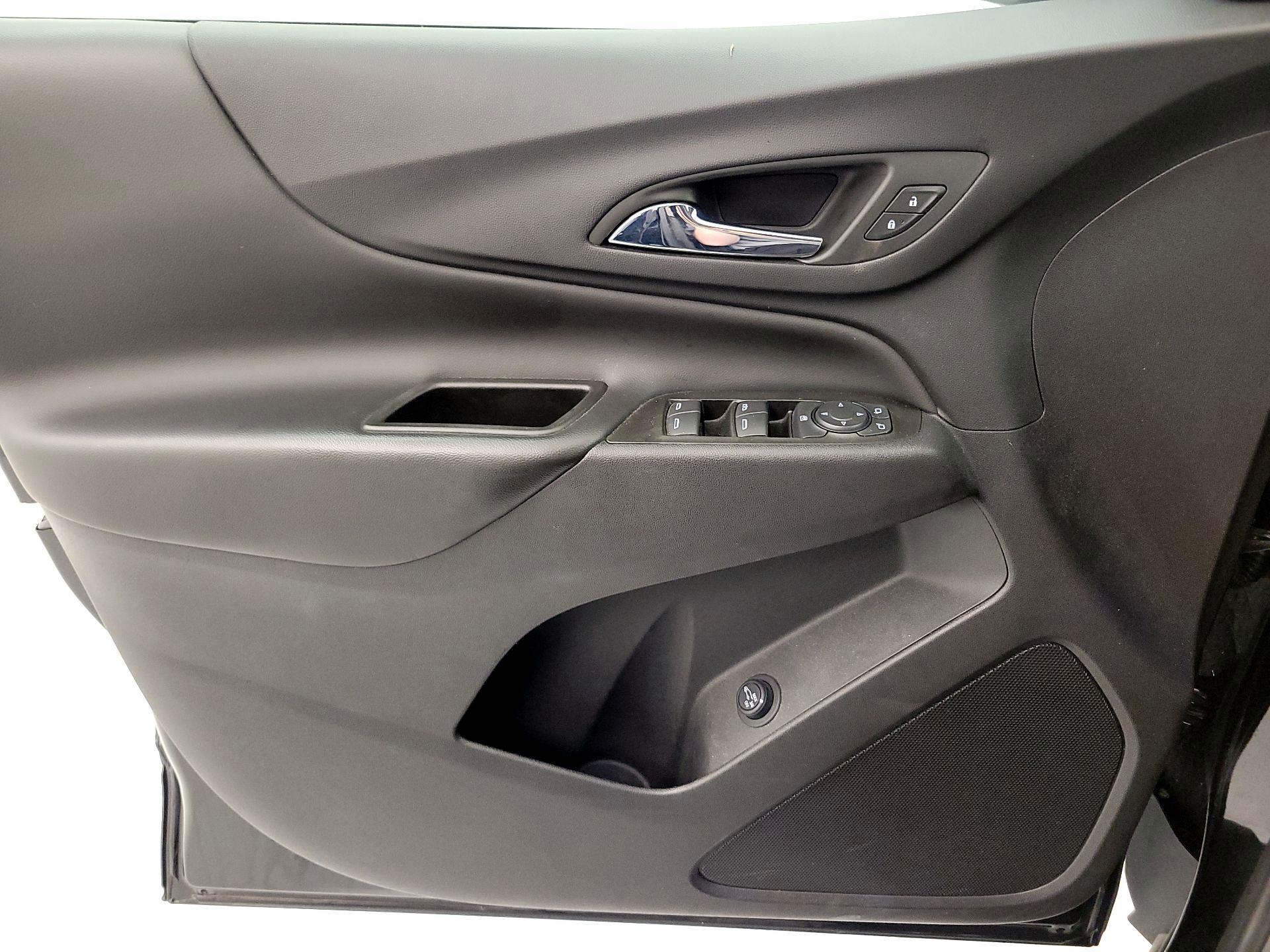 Thumbnail: 2022 Chevrolet Equinox - 12