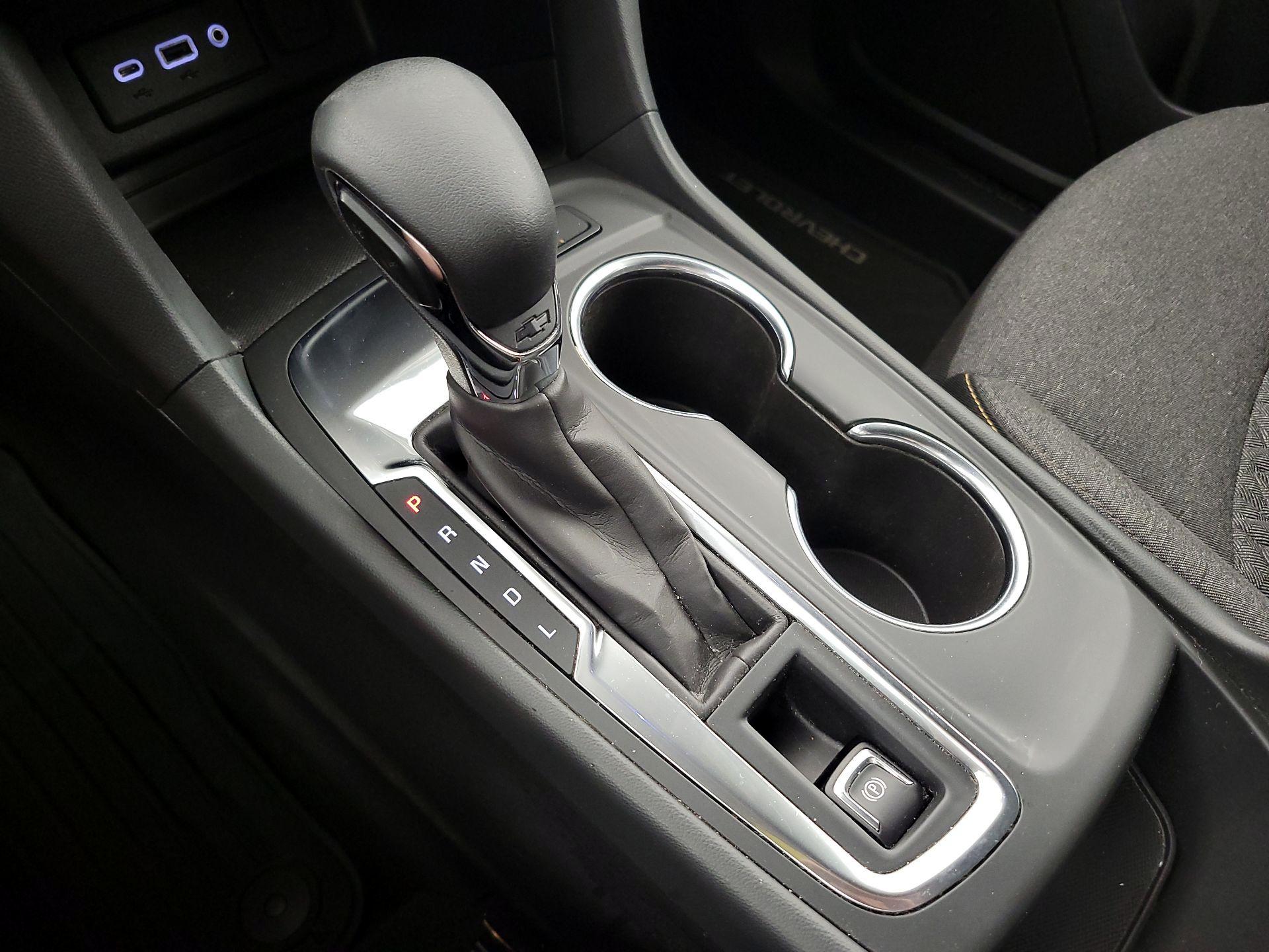 Thumbnail: 2022 Chevrolet Equinox - 17