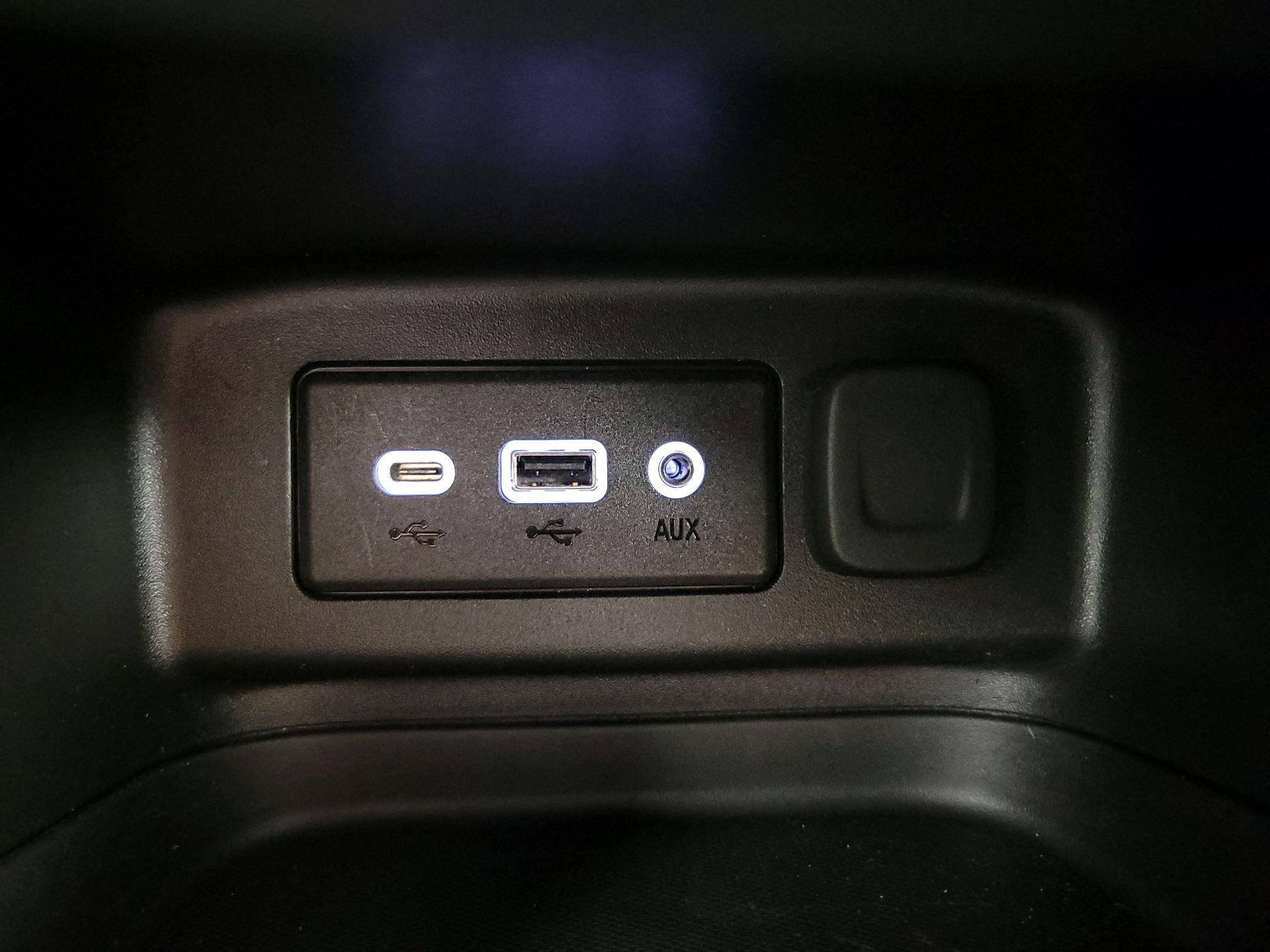 Thumbnail: 2022 Chevrolet Equinox - 18