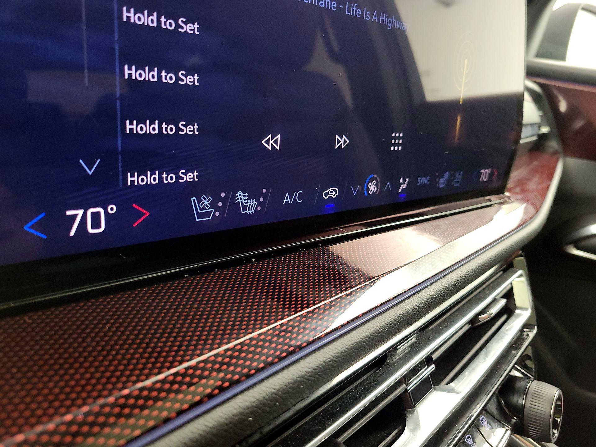 Thumbnail: 2024 Chevrolet Traverse - 16