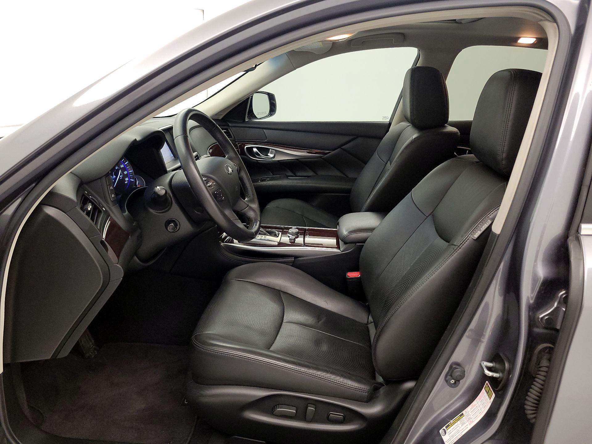 Thumbnail: 2017 INFINITI Q70 - 11