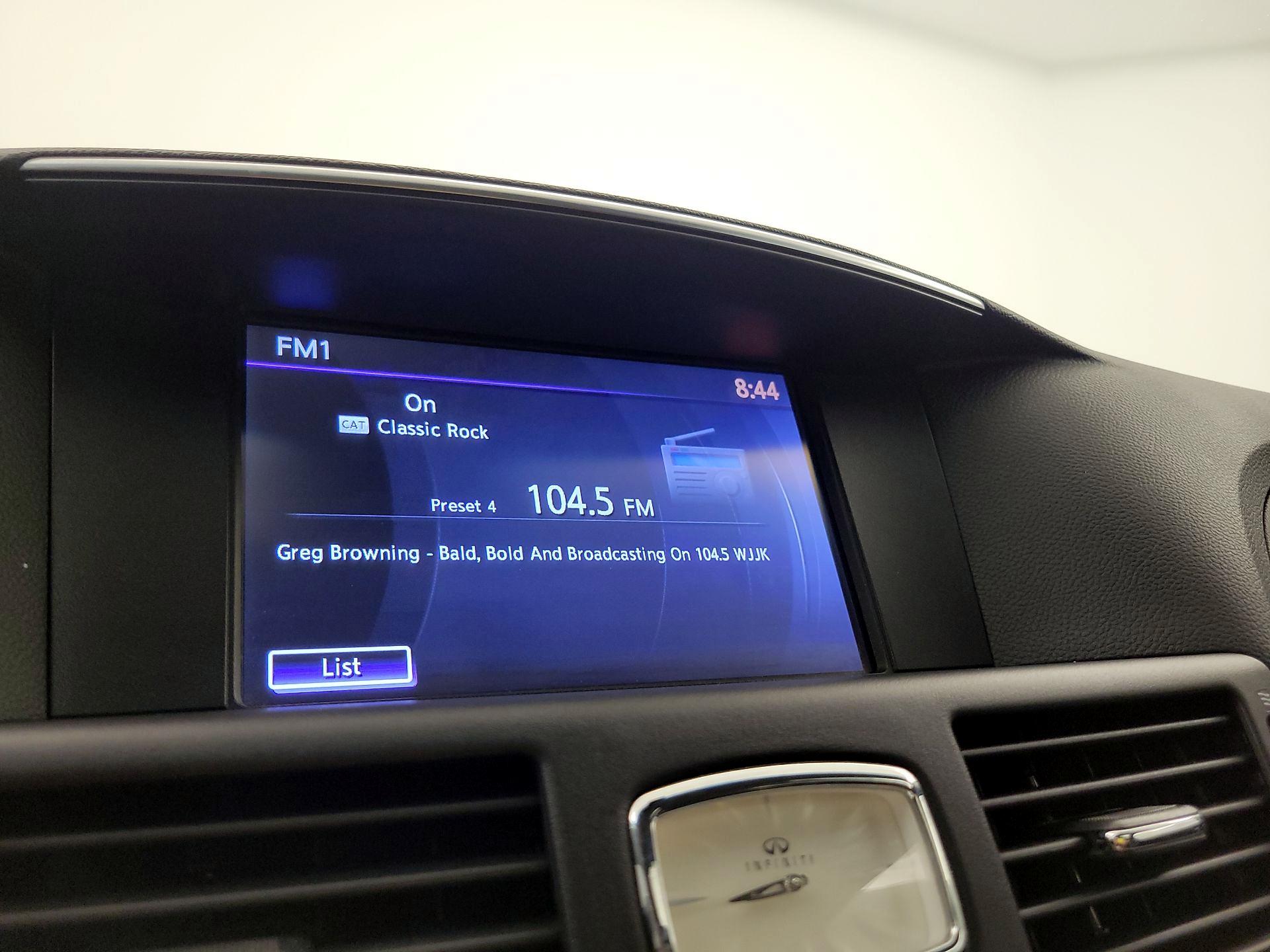 Thumbnail: 2017 INFINITI Q70 - 16