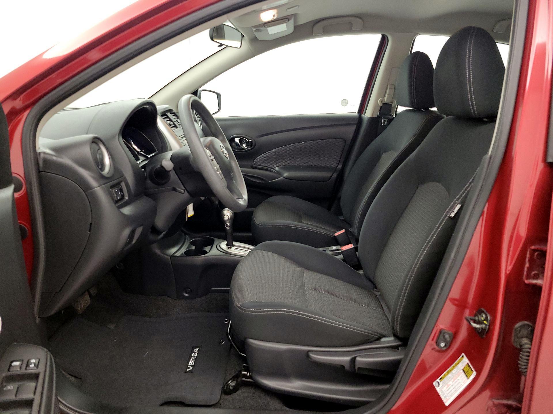 Thumbnail: 2016 Nissan Versa - 11