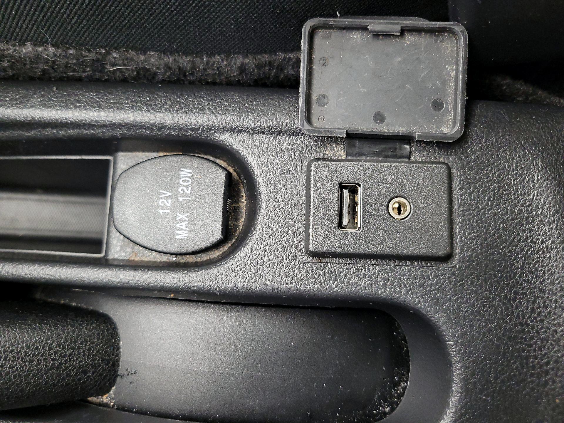 Thumbnail: 2016 Nissan Versa - 17