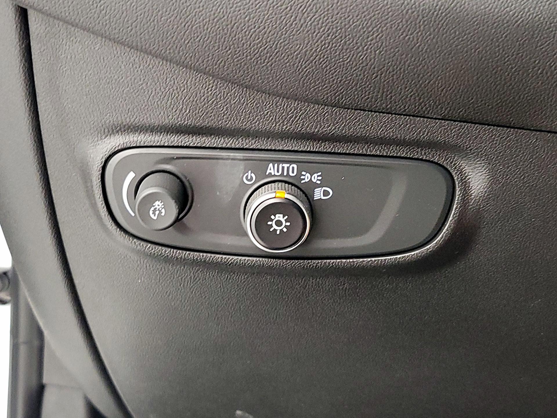 Thumbnail: 2023 Chevrolet Equinox - 13