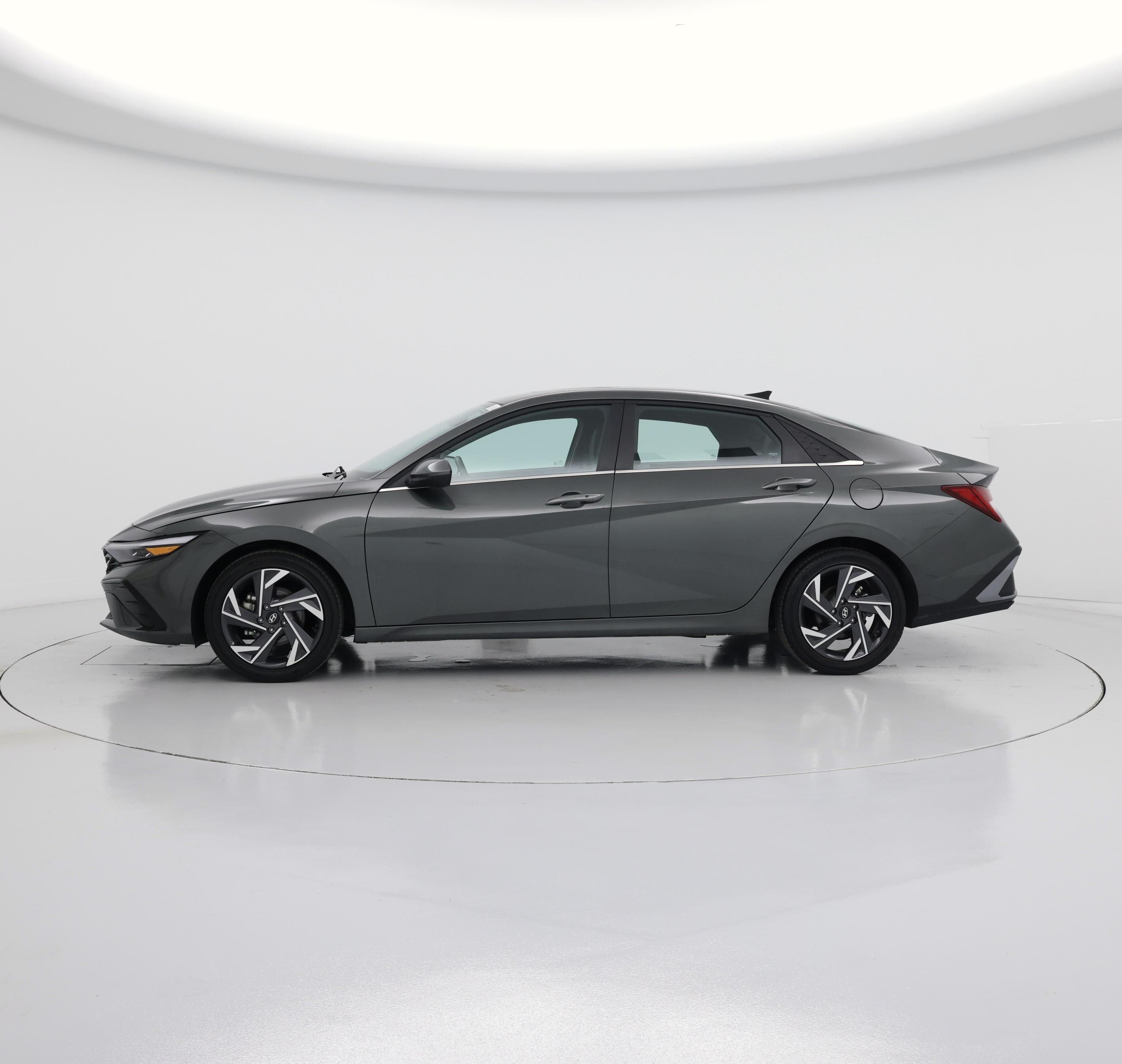 Thumbnail: 2025 Hyundai Elantra - 3