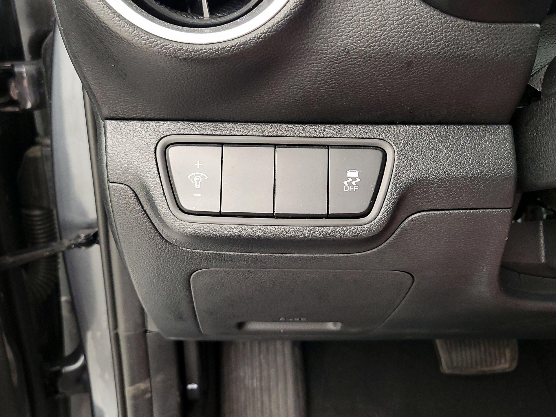 Thumbnail: 2024 Kia Forte - 13