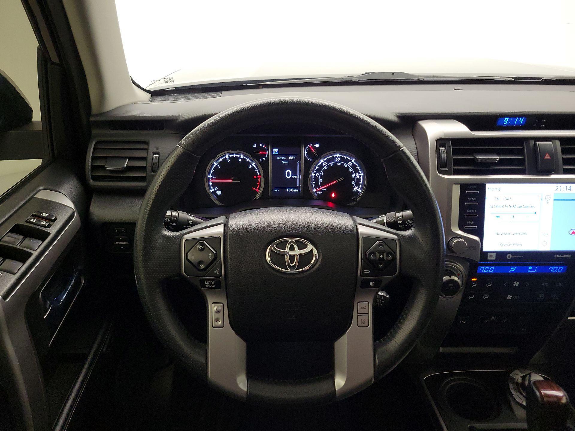 Thumbnail: 2020 Toyota 4Runner - 10
