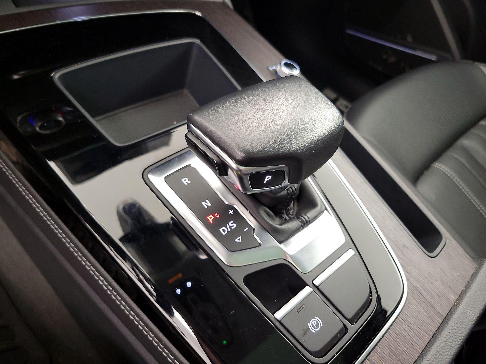 Thumbnail: 2023 Audi Q5 - 18