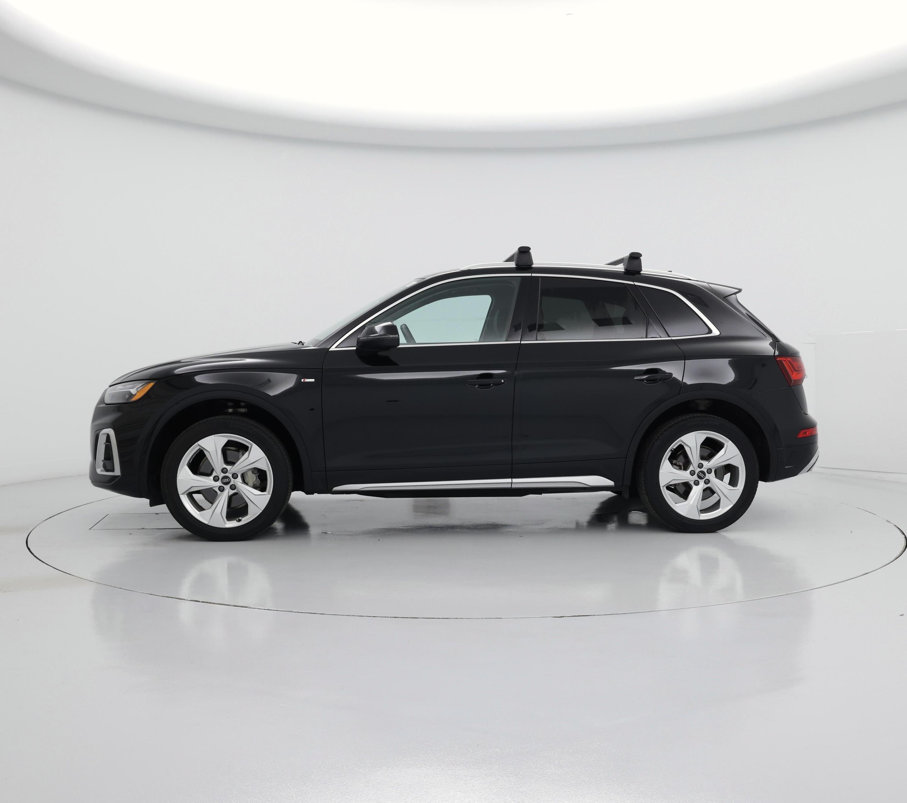 Thumbnail: 2023 Audi Q5 - 3