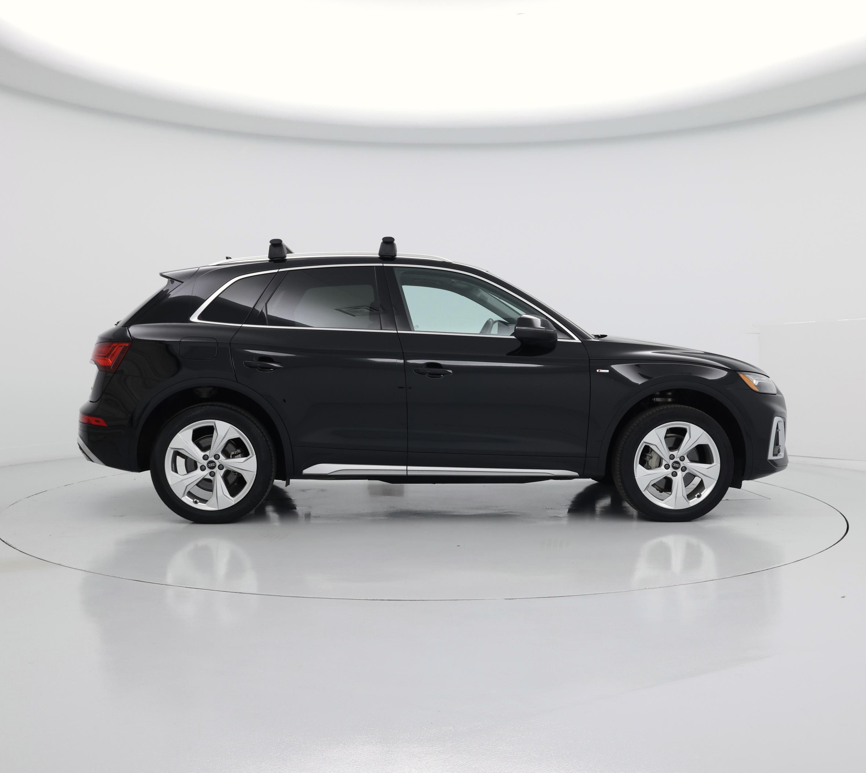 Thumbnail: 2023 Audi Q5 - 7
