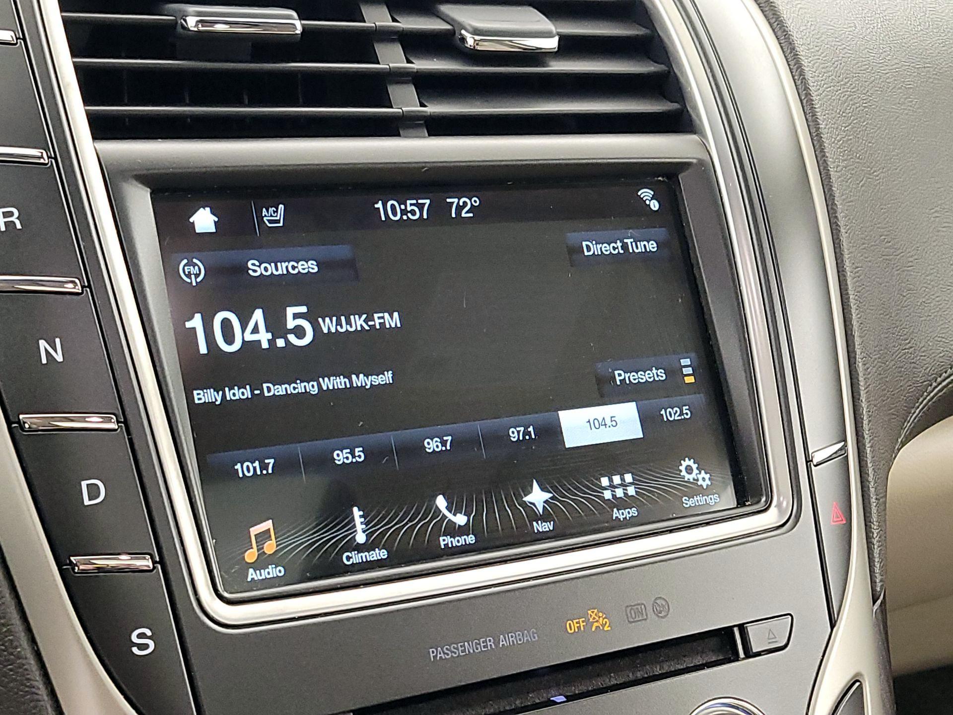 Thumbnail: 2018 Lincoln MKX - 16