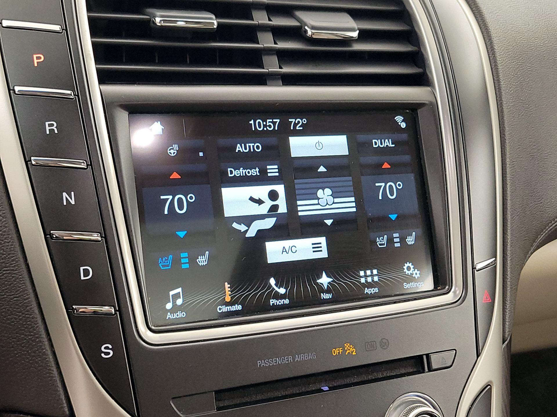 Thumbnail: 2018 Lincoln MKX - 17