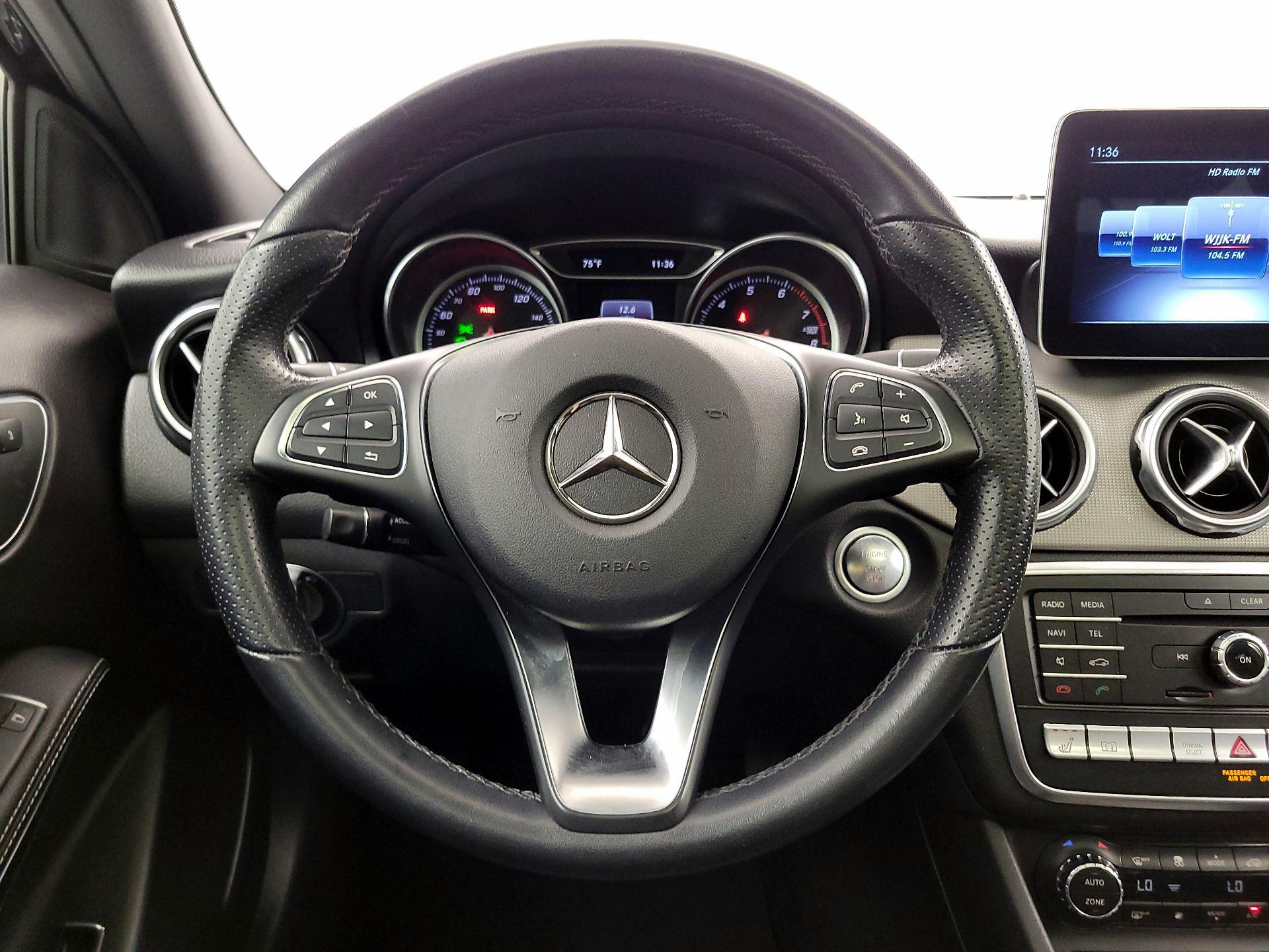 Thumbnail: 2020 Mercedes-Benz GLA - 10