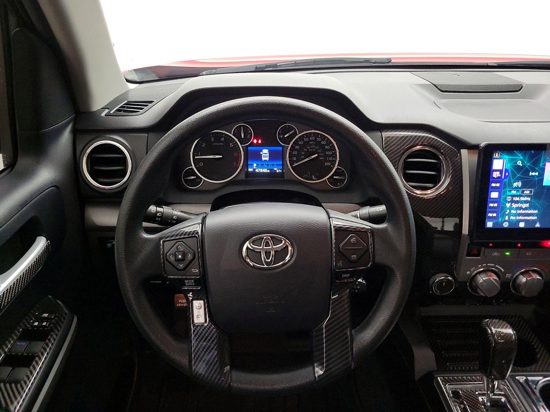 Thumbnail: 2015 Toyota Tundra - 10