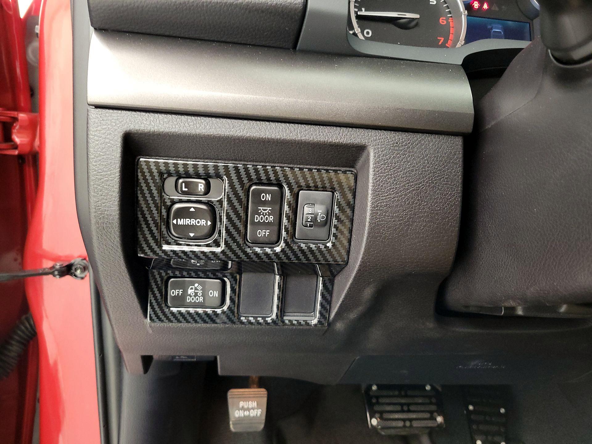 Thumbnail: 2015 Toyota Tundra - 13