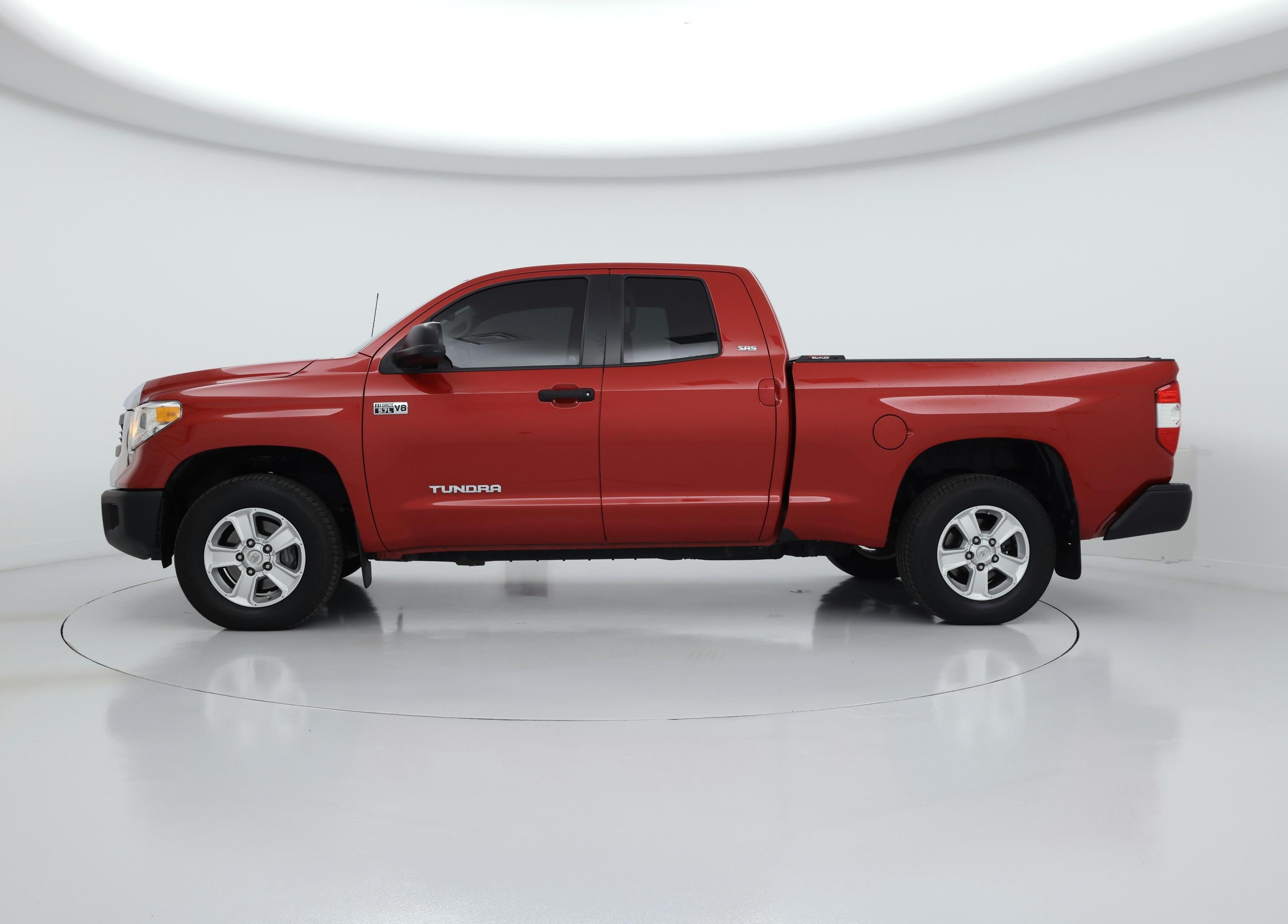 Thumbnail: 2015 Toyota Tundra - 3