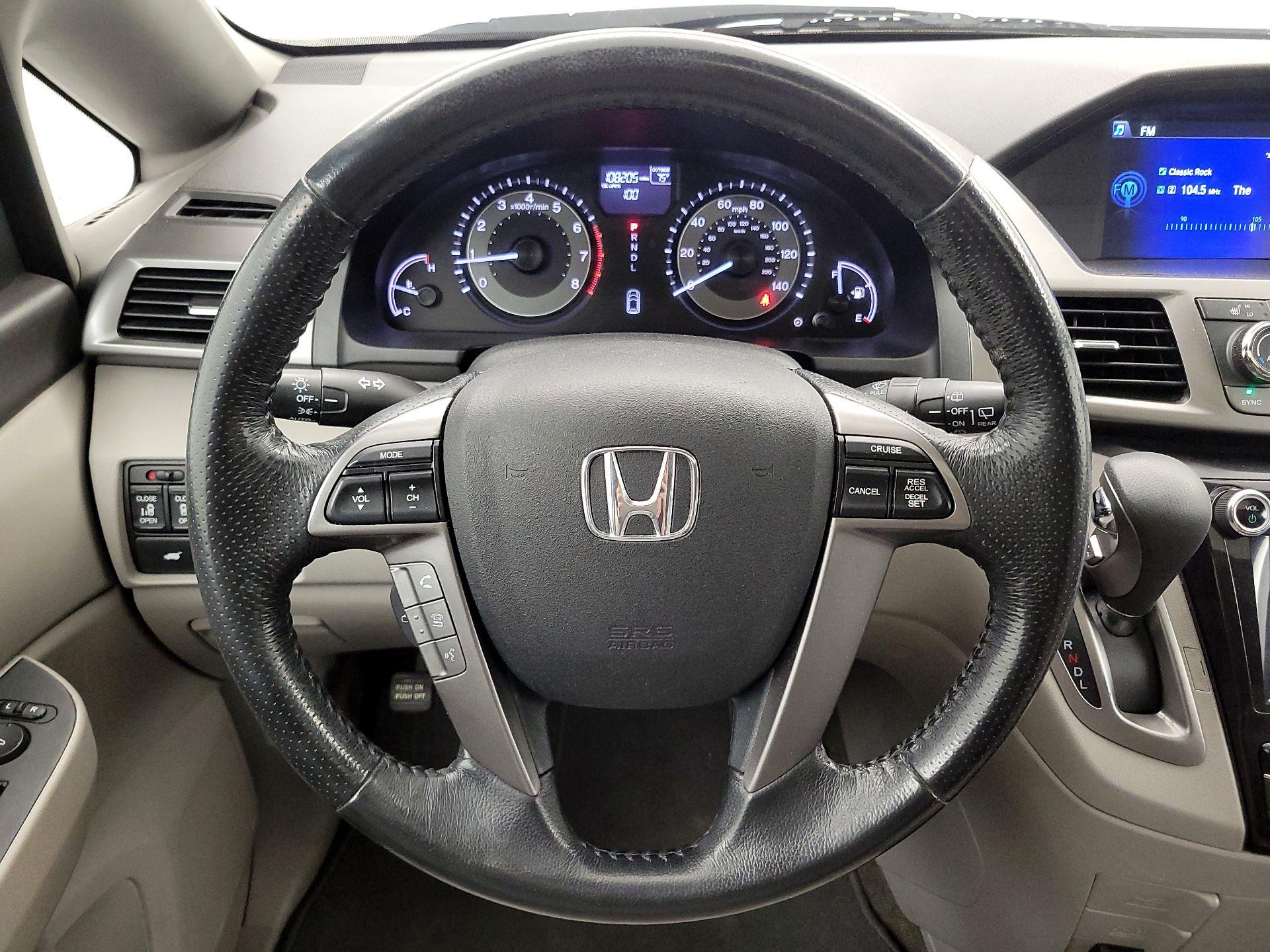 Thumbnail: 2017 Honda Odyssey - 10