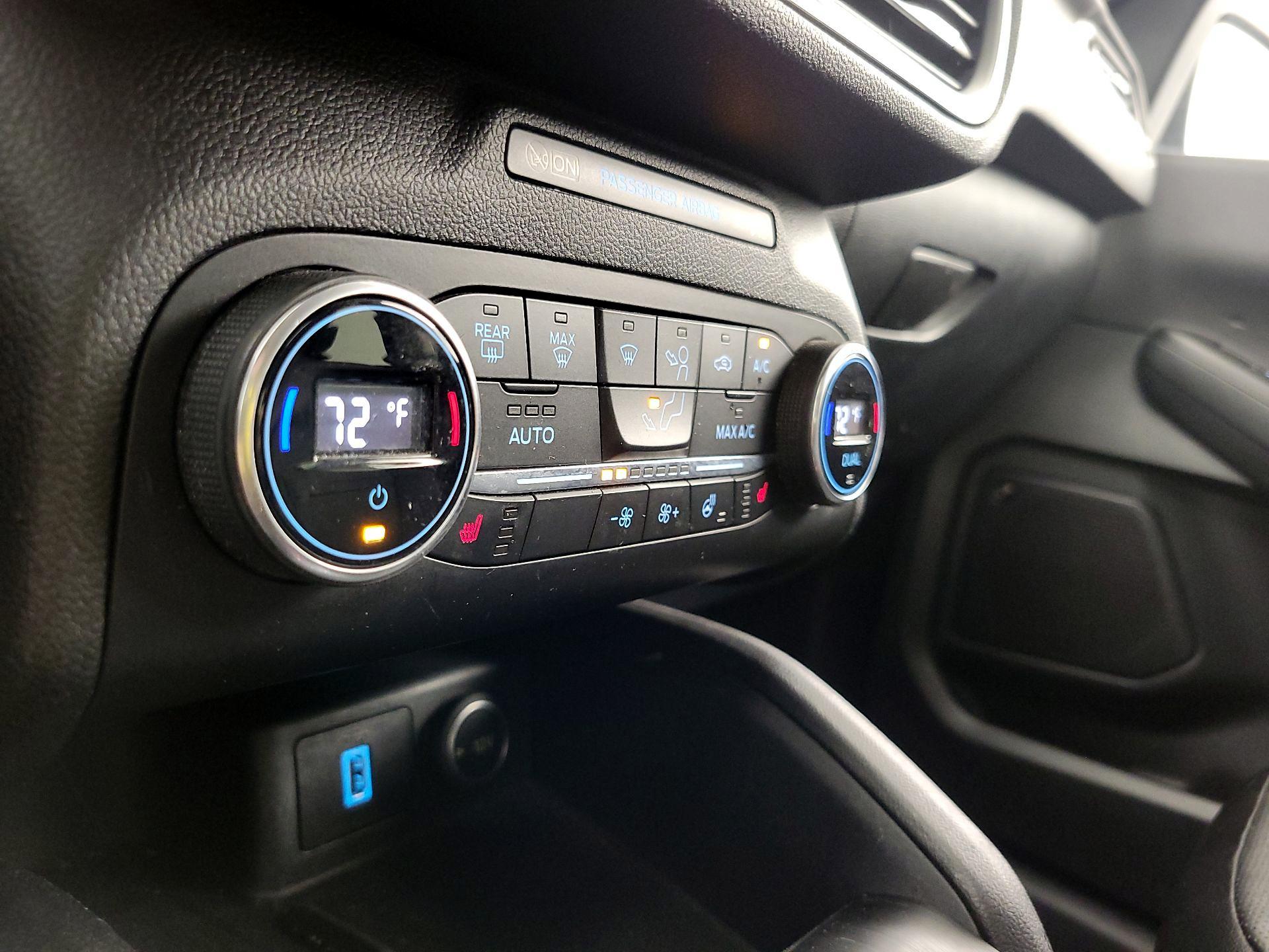 Thumbnail: 2020 Ford Escape - 17
