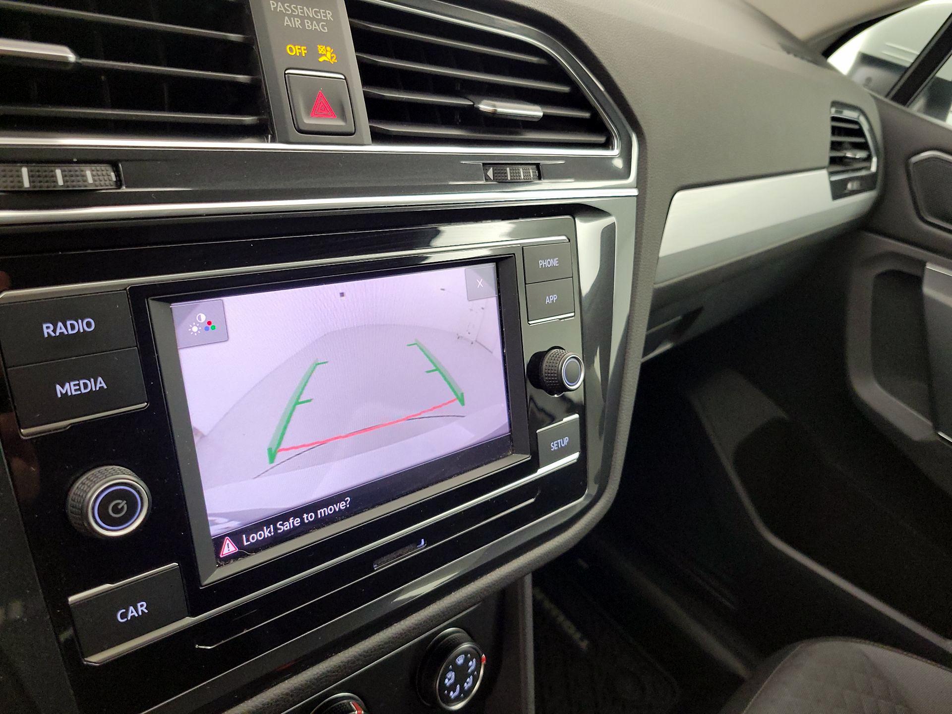 Thumbnail: 2018 Volkswagen Tiguan - 14