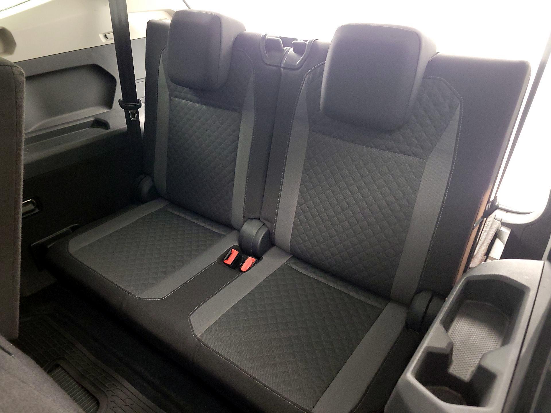 Thumbnail: 2018 Volkswagen Tiguan - 20