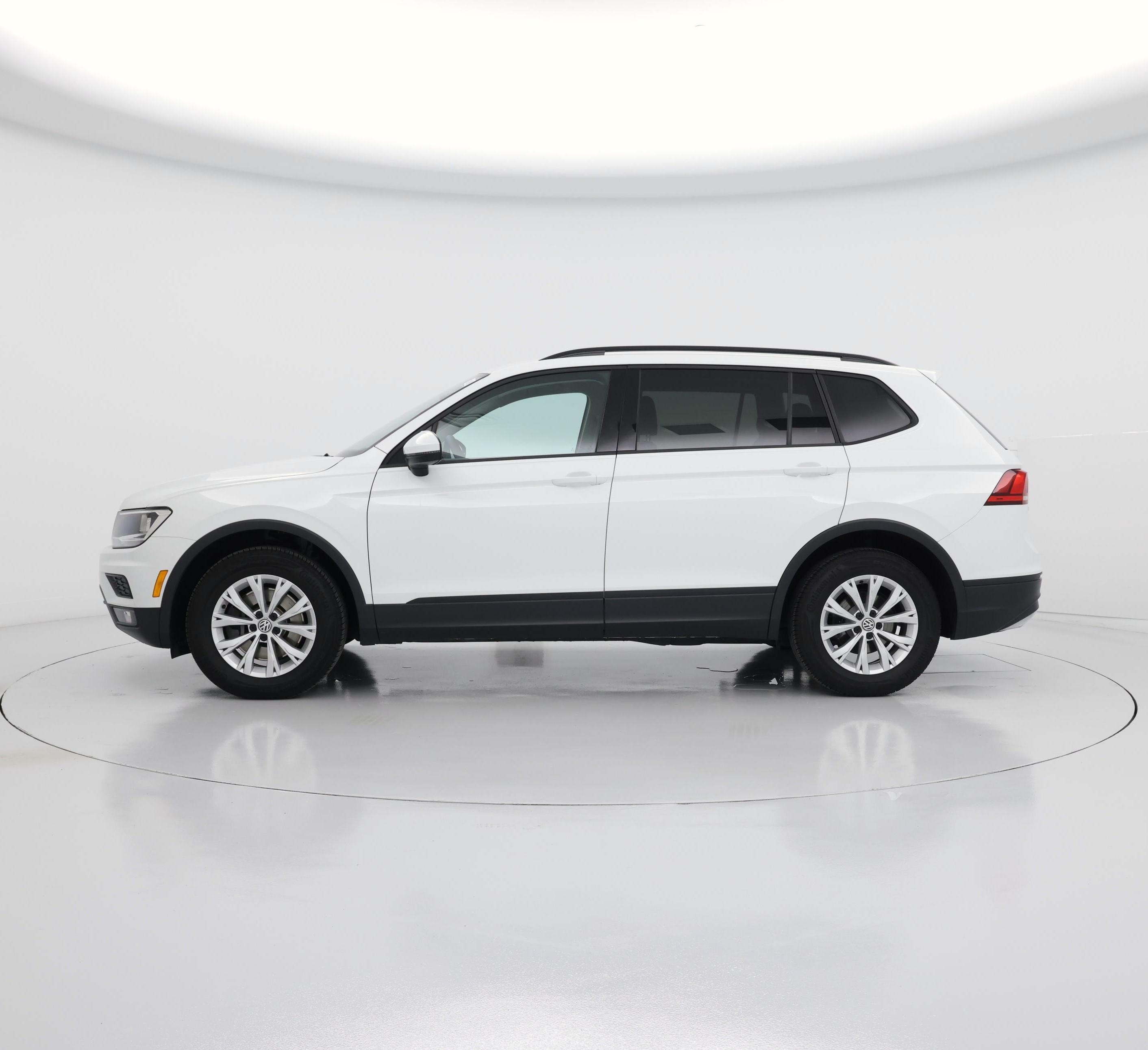 Thumbnail: 2018 Volkswagen Tiguan - 3