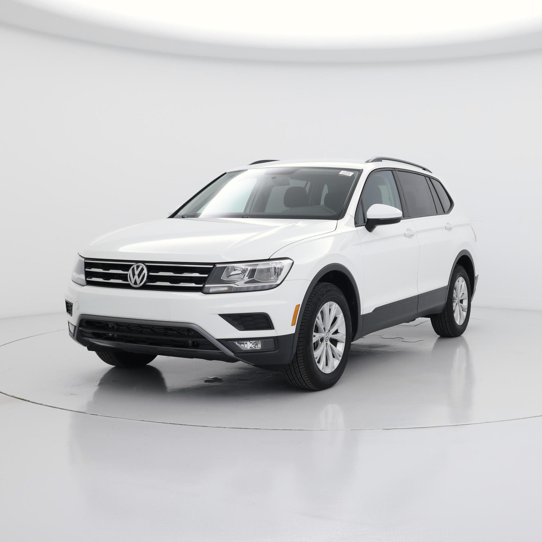 Thumbnail: 2018 Volkswagen Tiguan - 4