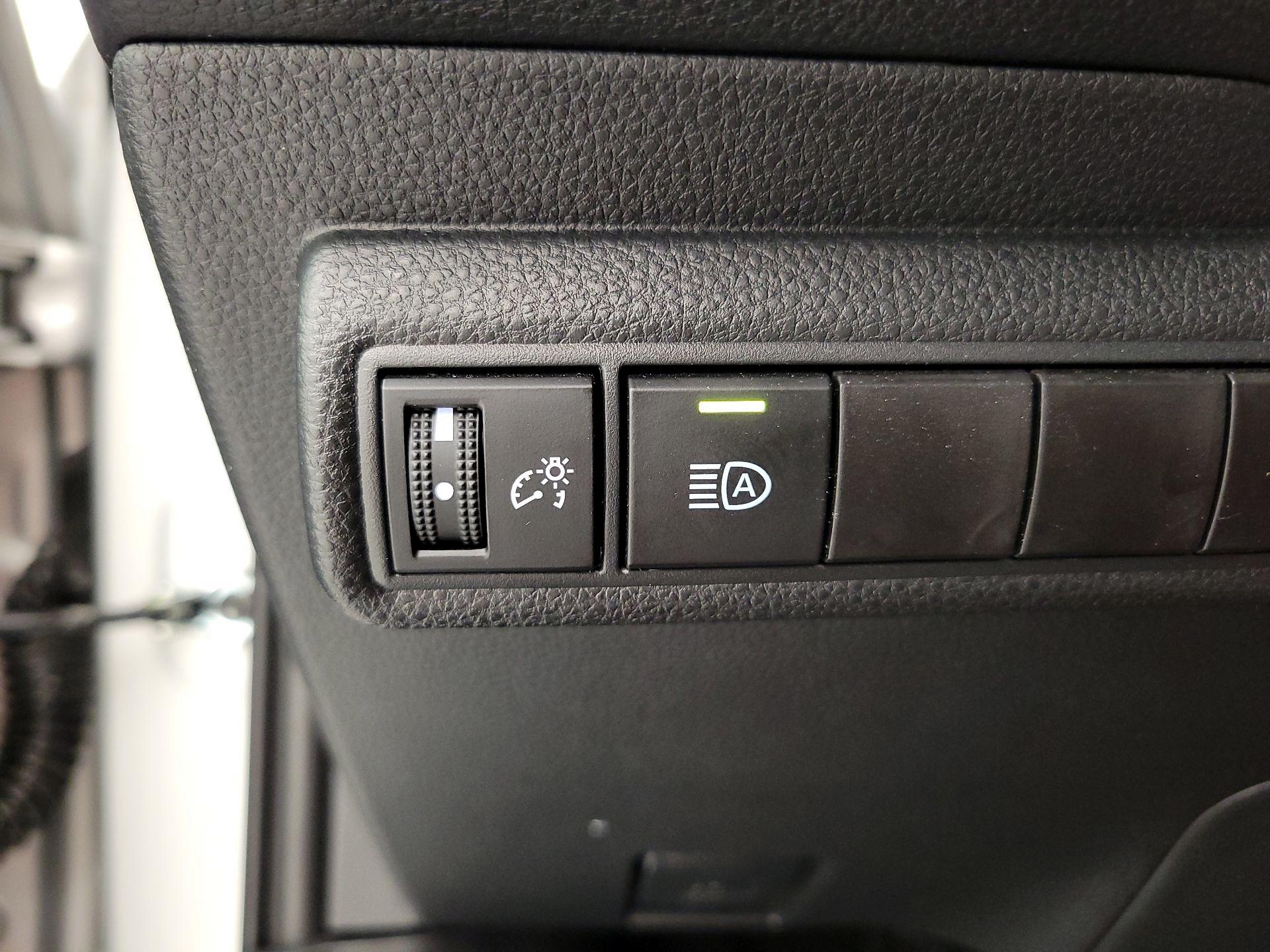 Thumbnail: 2023 Toyota Corolla - 13