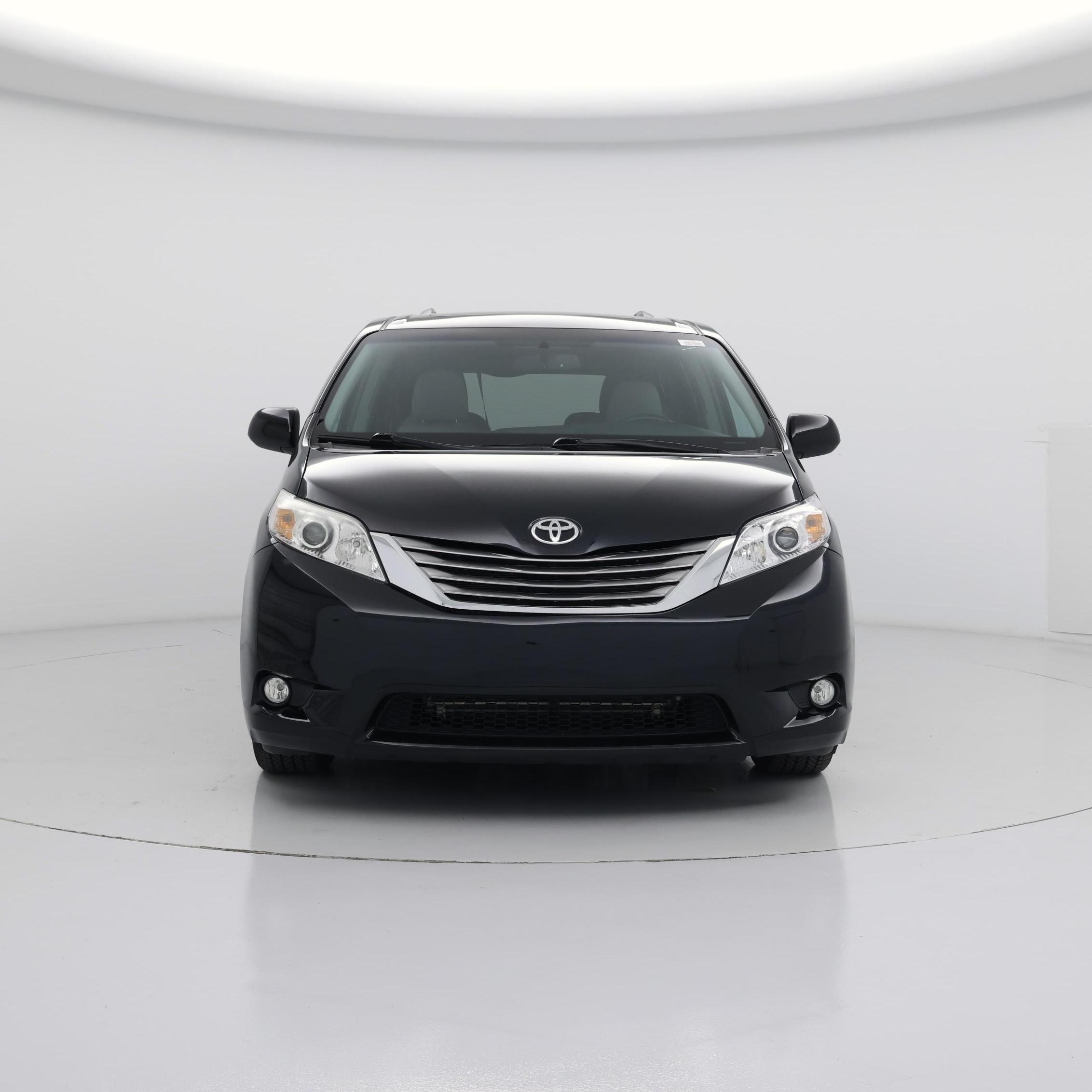Thumbnail: 2017 Toyota Sienna - 5