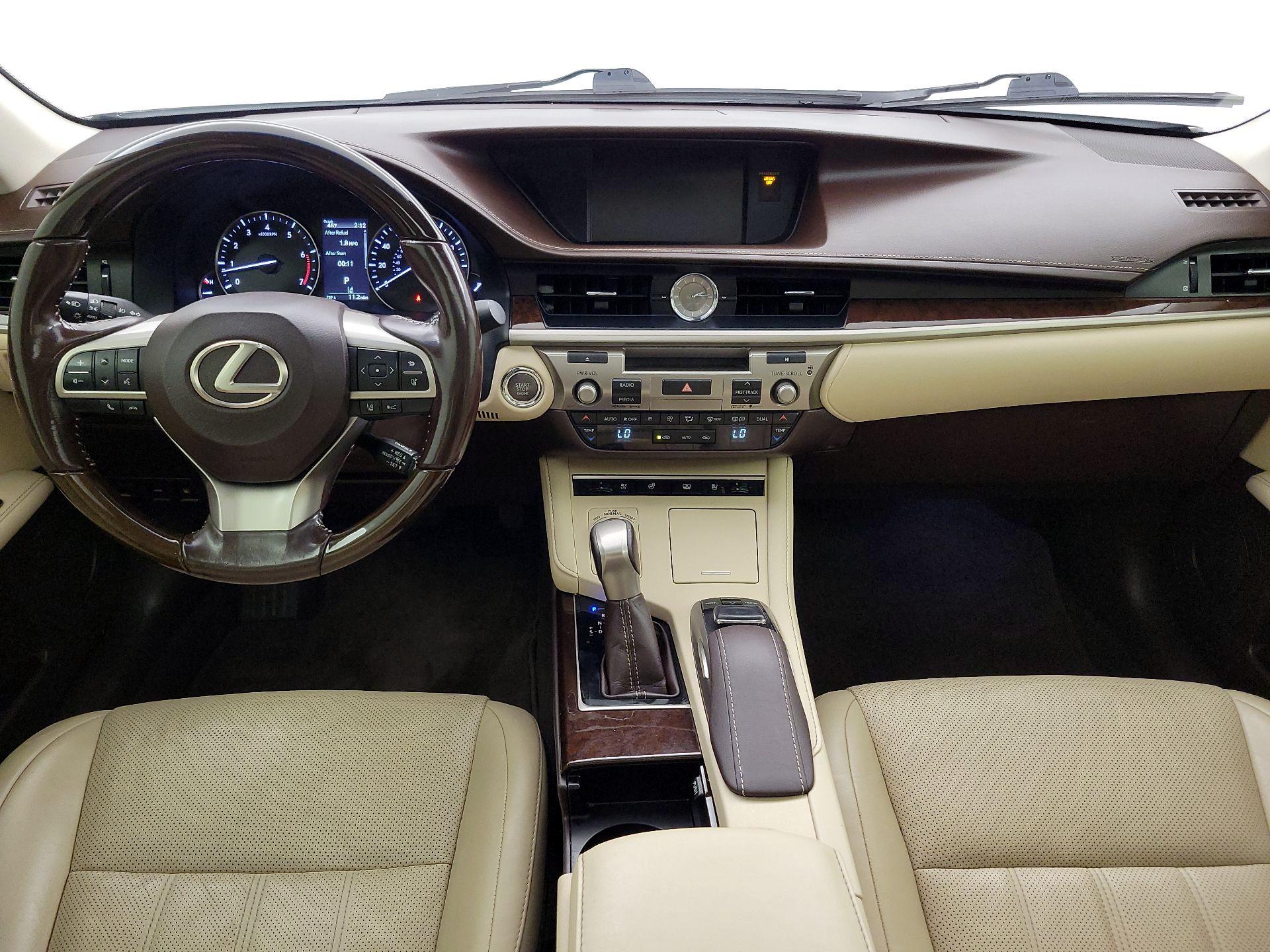Thumbnail: 2016 Lexus ES - 9