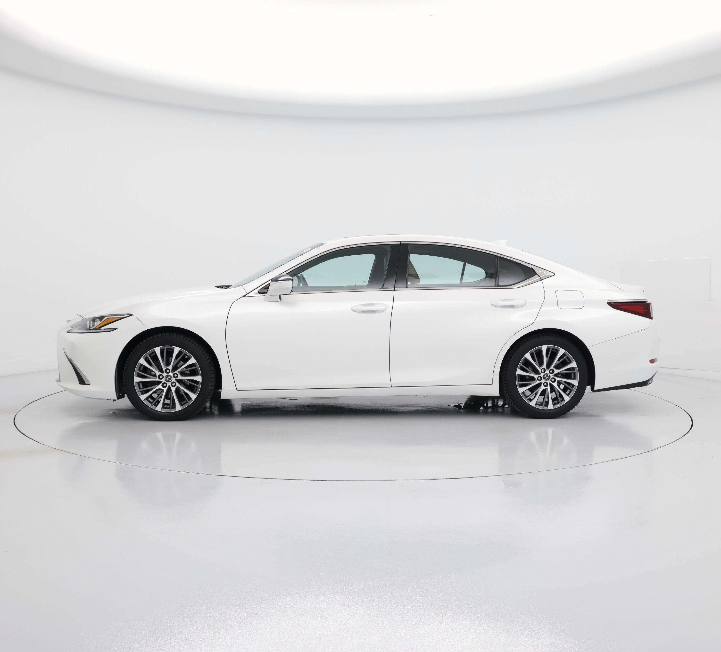 Thumbnail: 2020 Lexus ES - 3