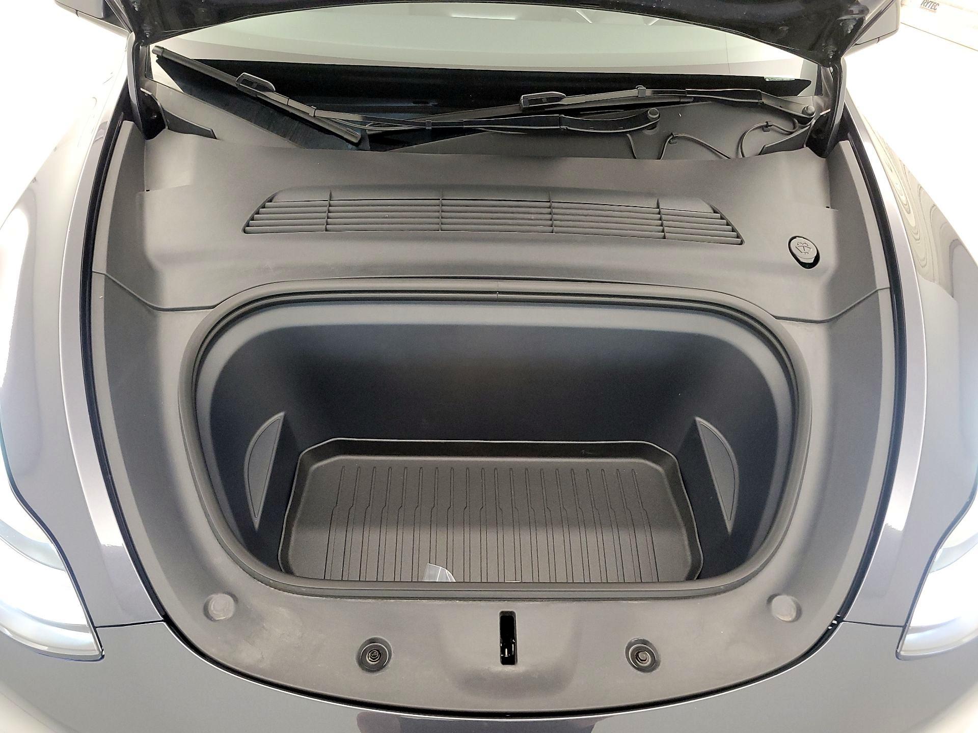 Thumbnail: 2024 Tesla Model Y - 20