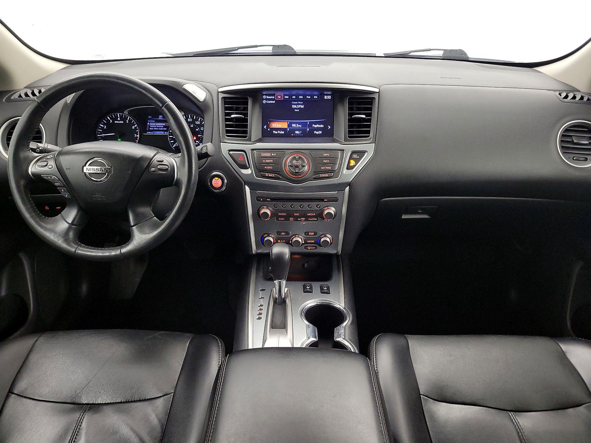 Thumbnail: 2017 Nissan Pathfinder - 9