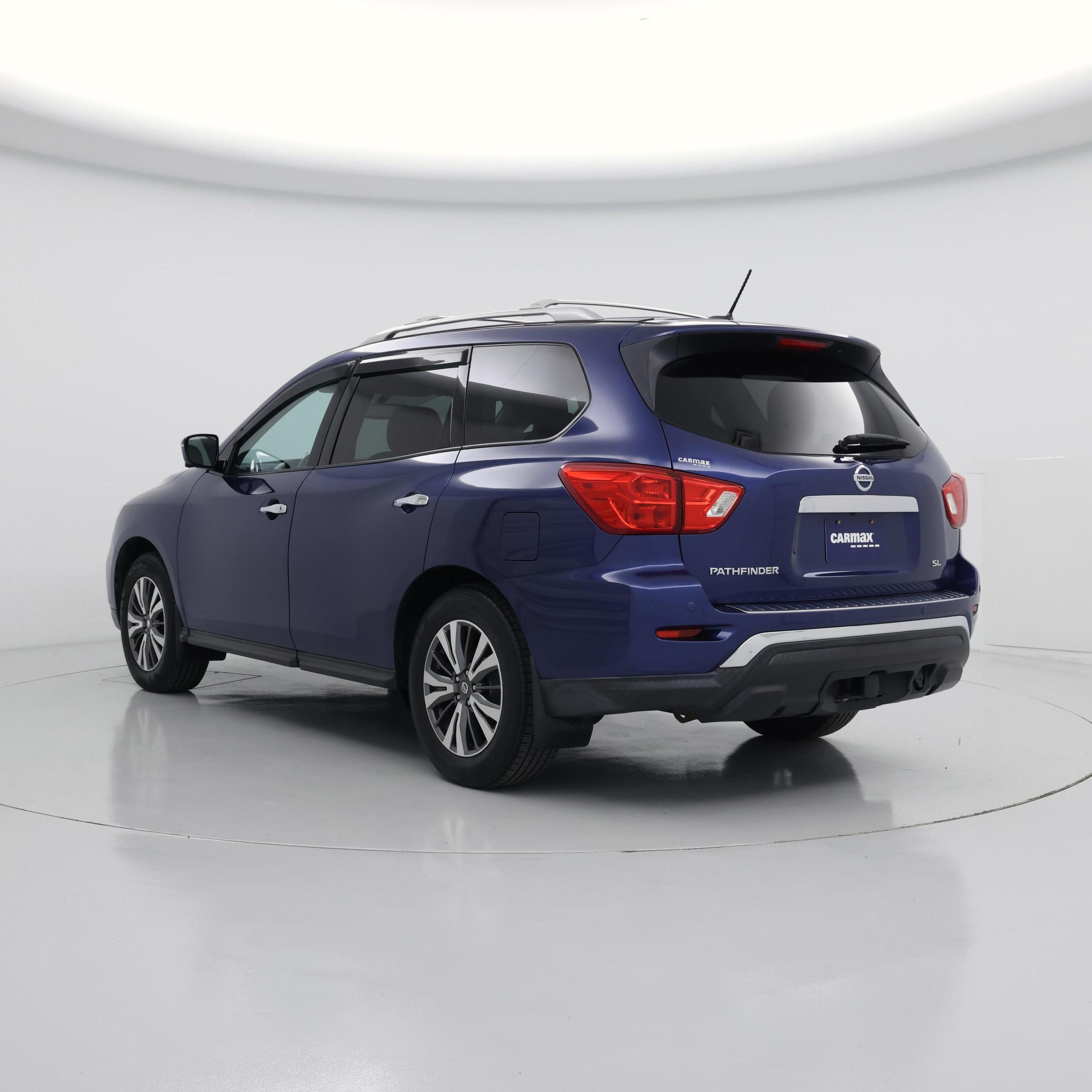Thumbnail: 2017 Nissan Pathfinder - 2