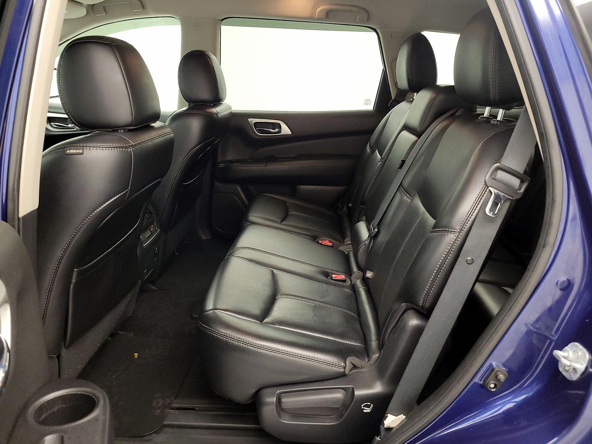Thumbnail: 2017 Nissan Pathfinder - 19