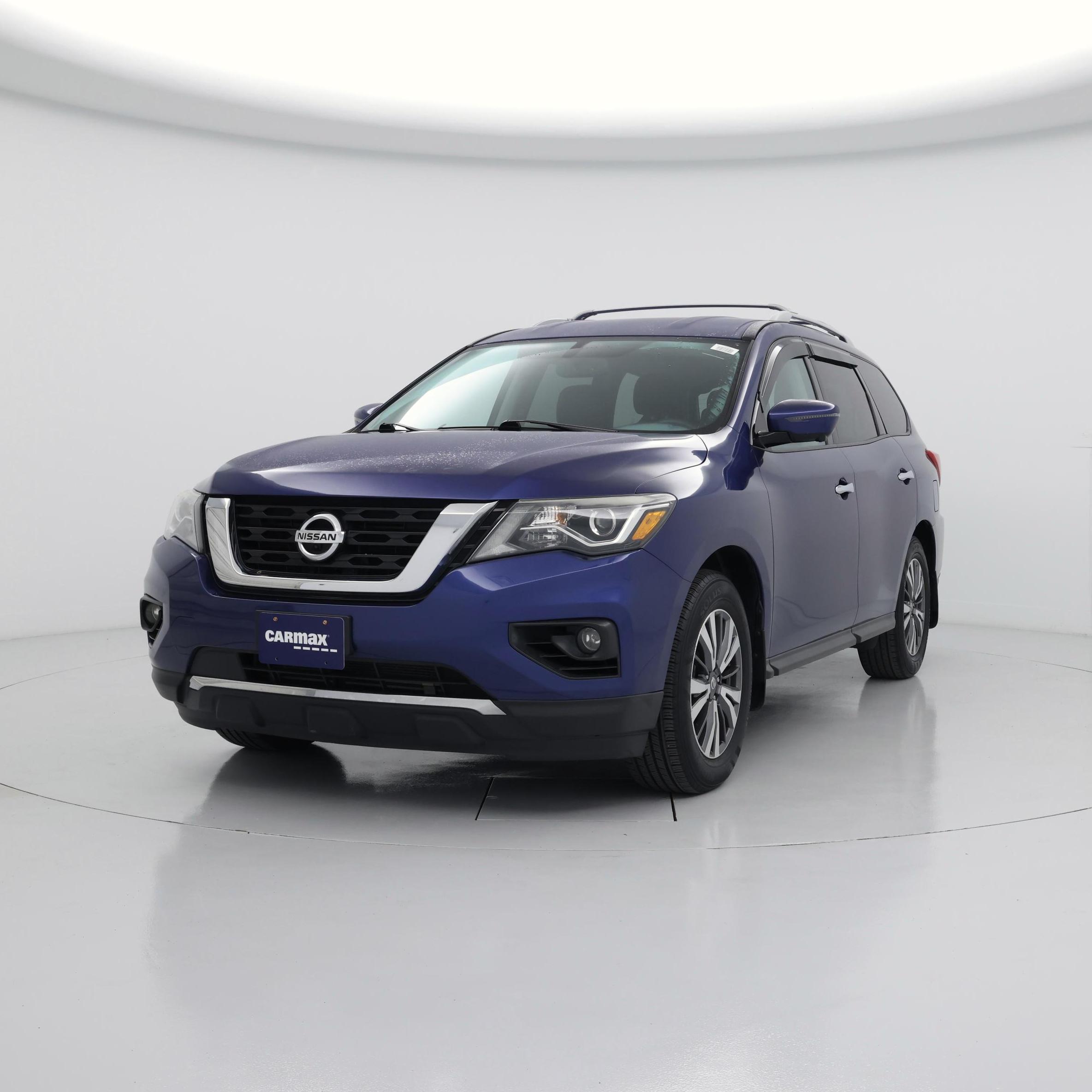 Thumbnail: 2017 Nissan Pathfinder - 4
