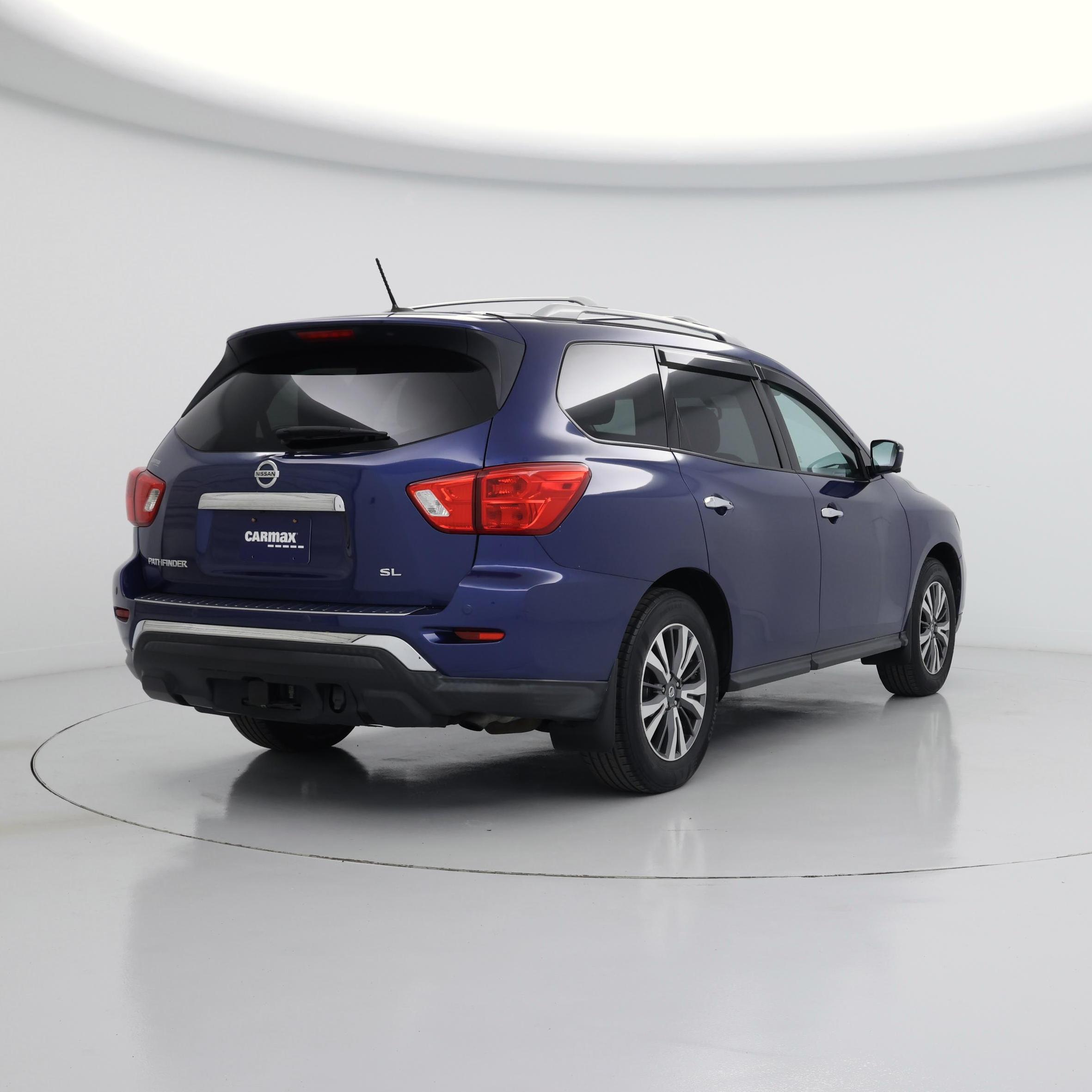 Thumbnail: 2017 Nissan Pathfinder - 8