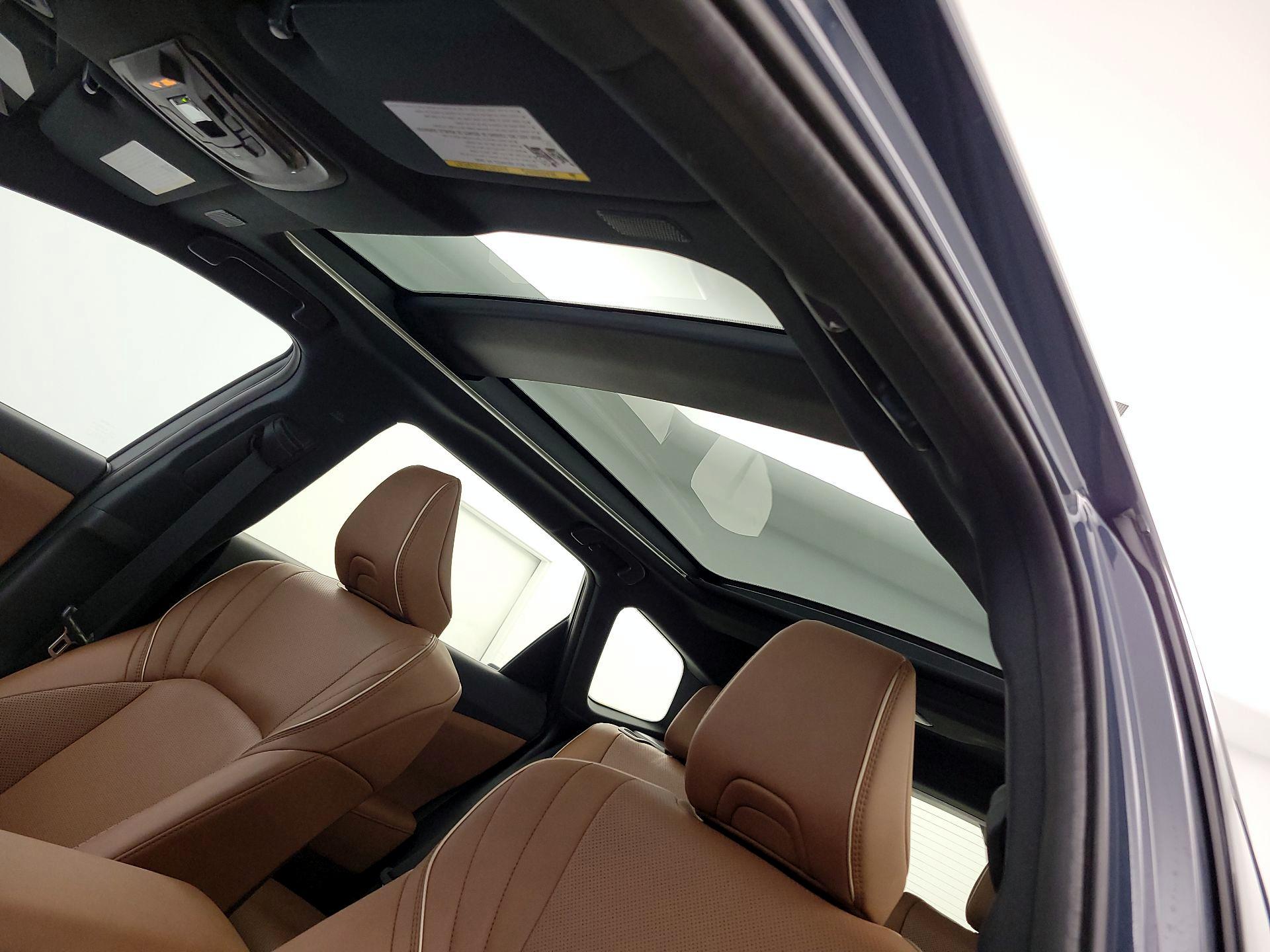 Thumbnail: 2025 Toyota Crown Signia - 20