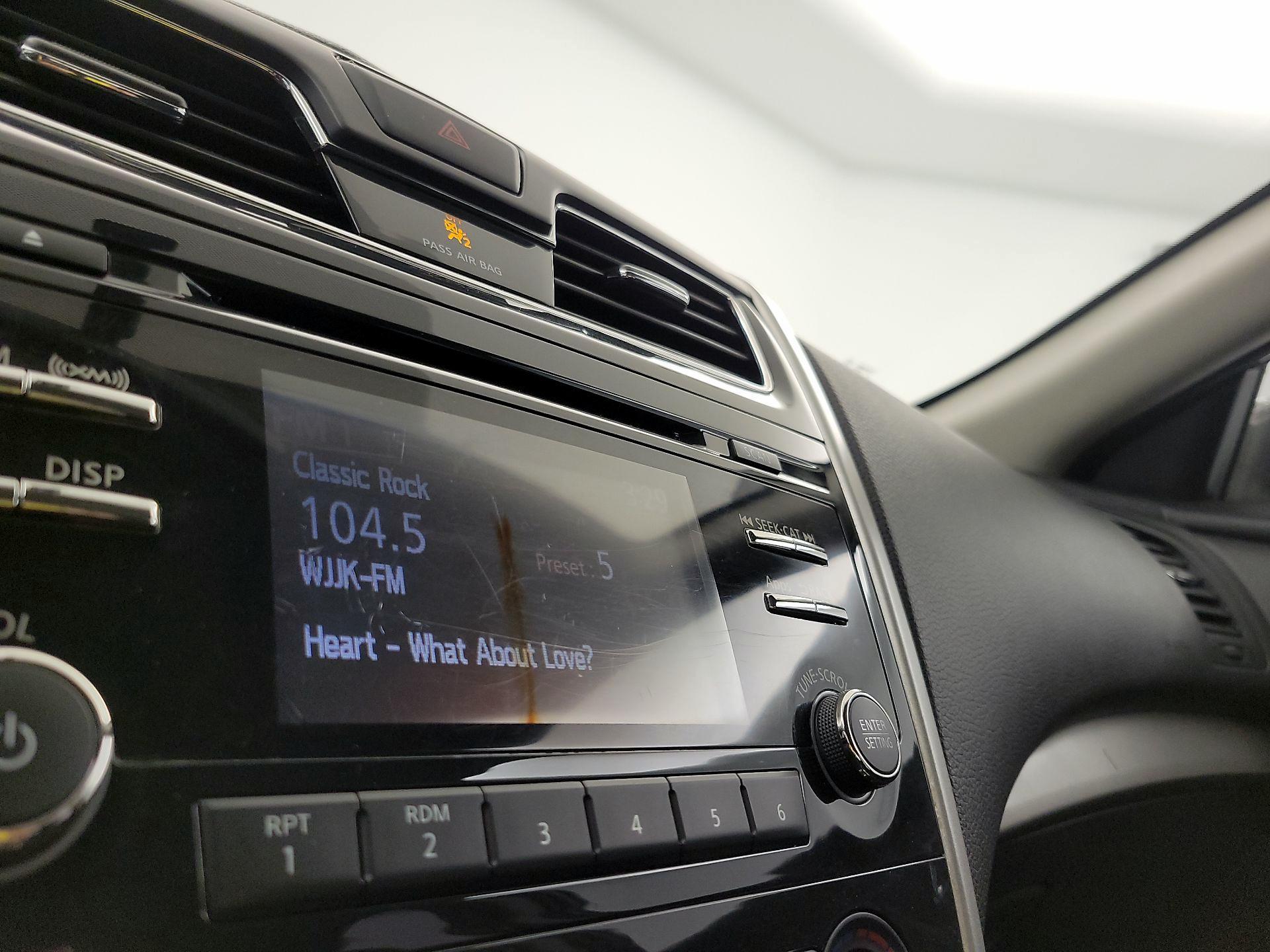 Thumbnail: 2015 Nissan Altima - 15