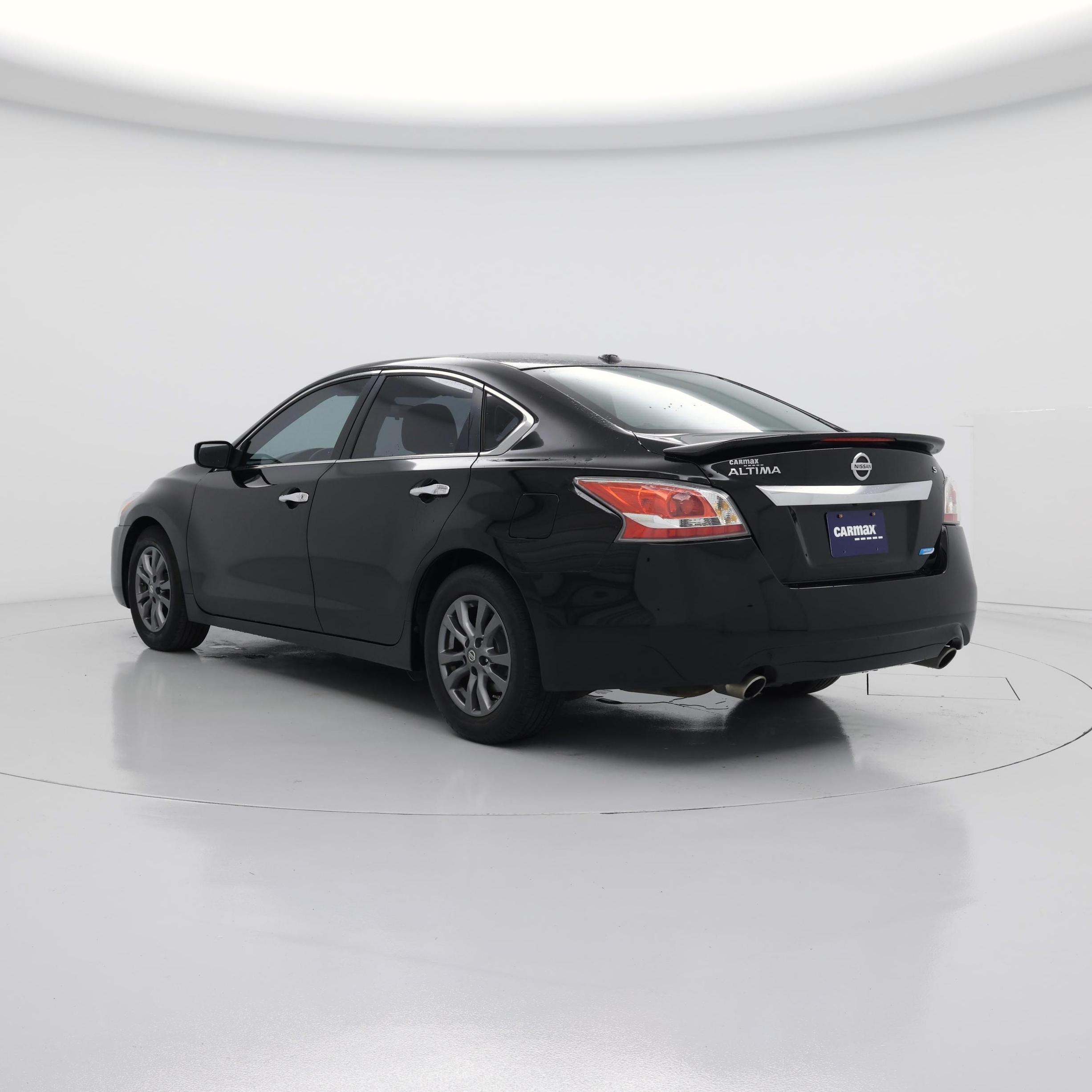 Thumbnail: 2015 Nissan Altima - 2
